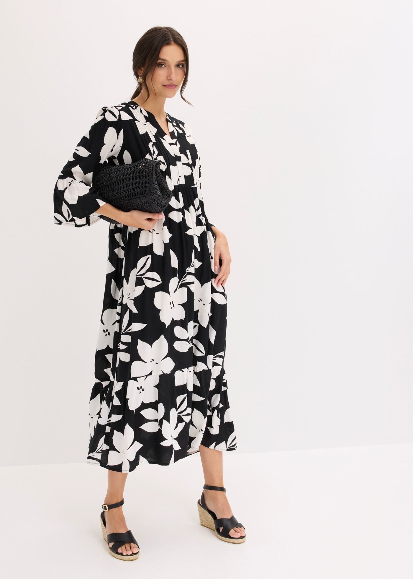 bonprix Maxikleid »Maxikleid aus fließender Viskose« für modischen Auftritt, aus Viskose, A-Linie, 3/4-Ärmel