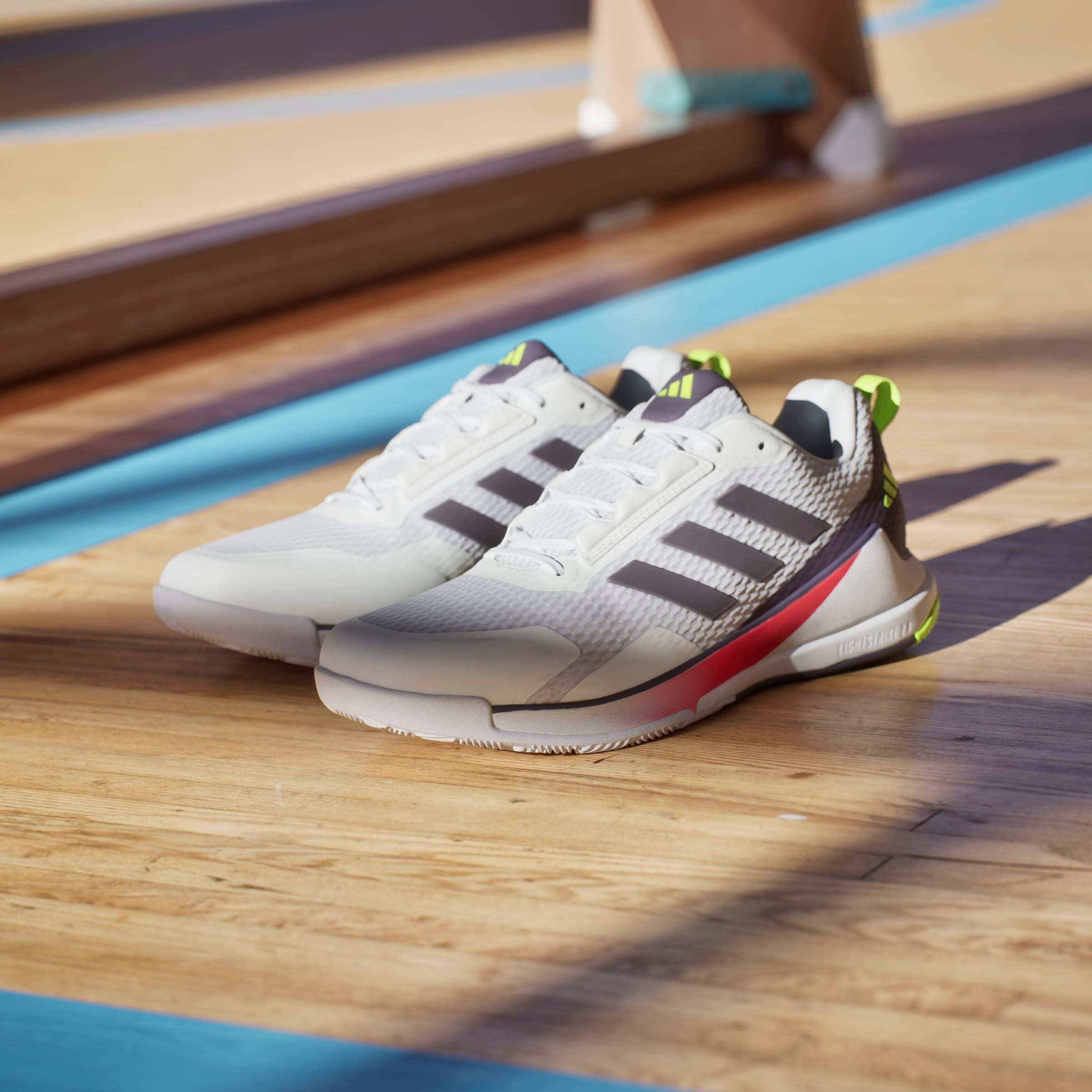 adidas Performance Hallenschuh »NOVAFLIGHT 2 INDOOR«, besonders geeignet für Volleyball