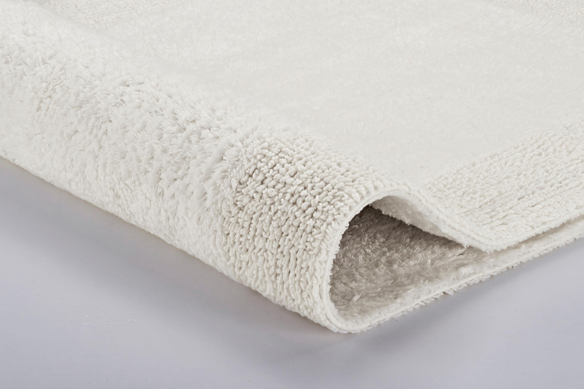 Kleine Wolke Badematte »Cotone«, fußbodenheizungsgeeignet-beidseitig nutzbar, Badteppich, Uni Farben, reine Baumwolle, waschbar