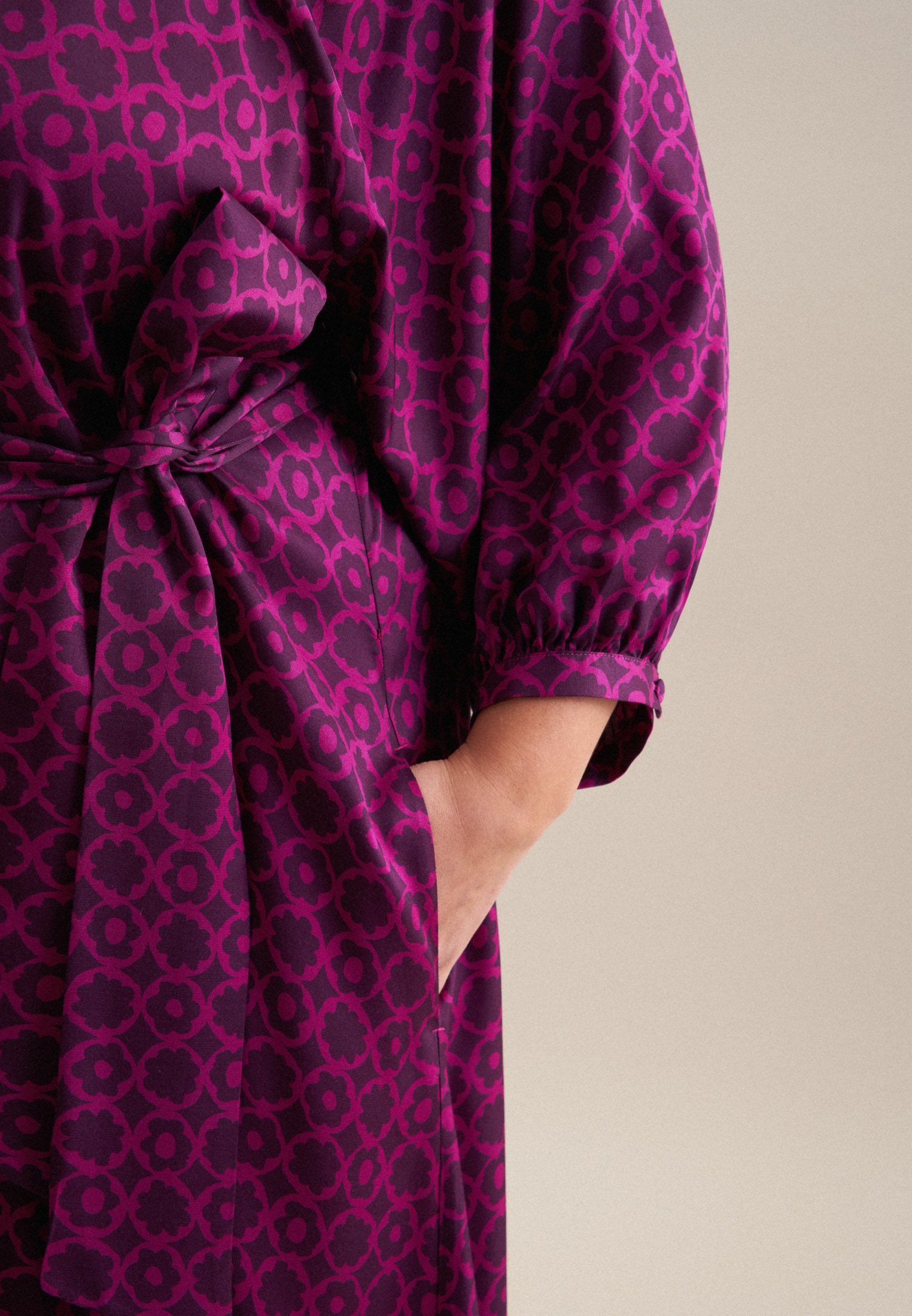 seidensticker Sommerkleid »Schwarze Rose«, 3/4-Arm Rundhals Druck