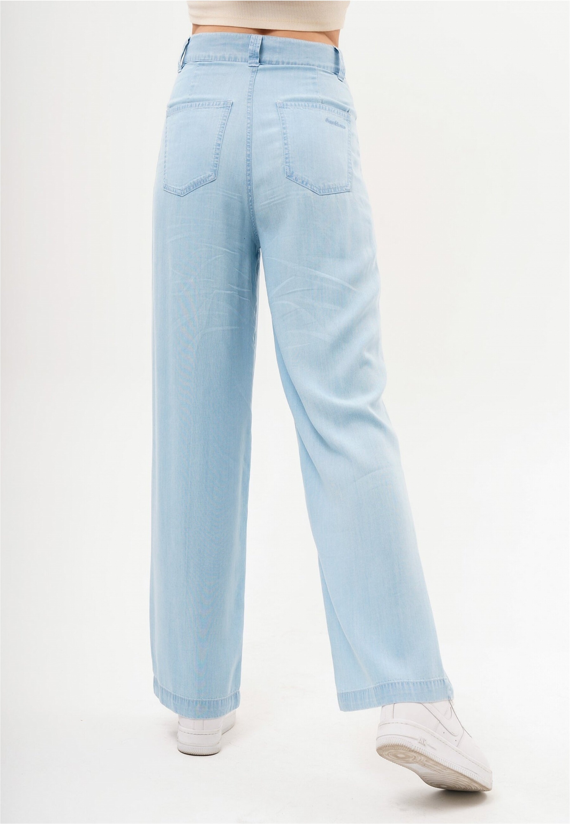 freshlions Stoffhose »Giona«, mit angesagter Jeans-Optik