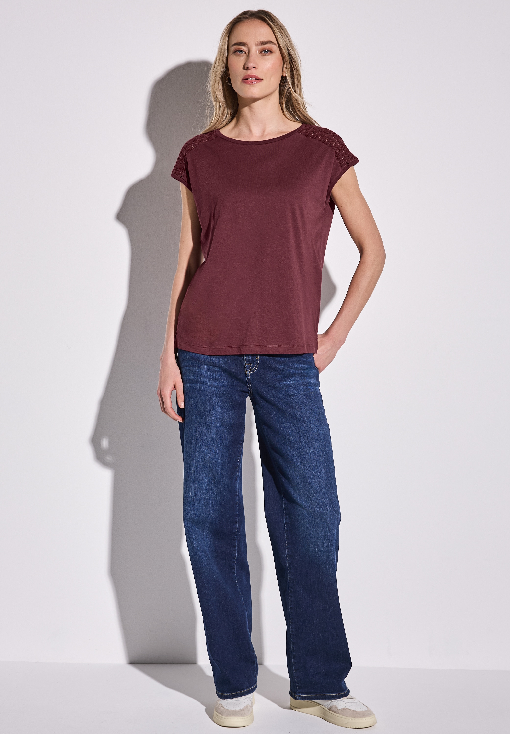 STREET ONE Spitzenshirt, im soften Baumwoll-Mix