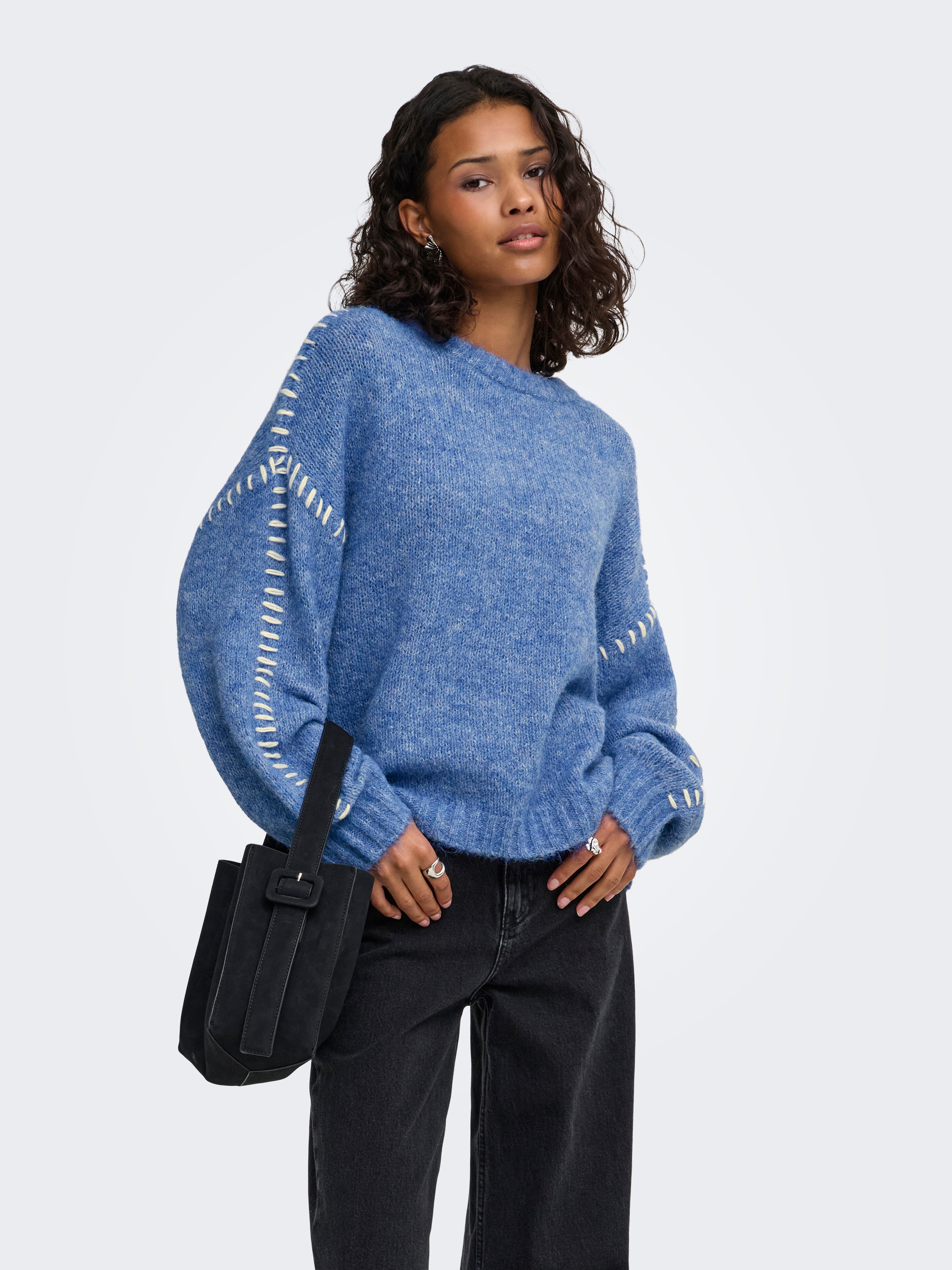 JDY Rundhalspullover "JDYZOEY LIFE L/S ON STITCH PULL KNT NOOS" mit dekorativen Ziernähten
