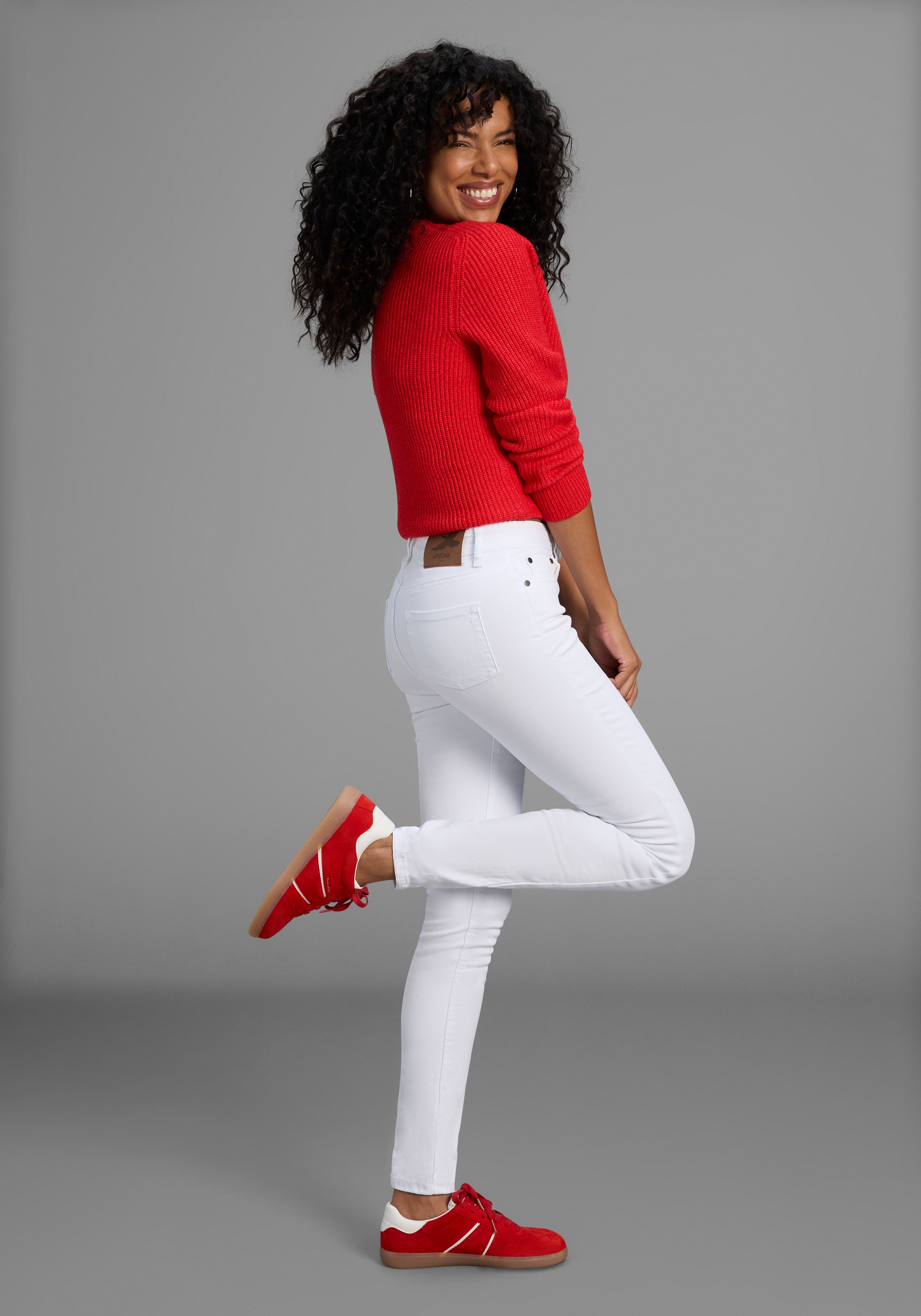 Arizona Slim-fit-Jeans »Shaping«, enge Passform, Röhrenjeans, Used-Look-Waschung, hohe Leibhöhe