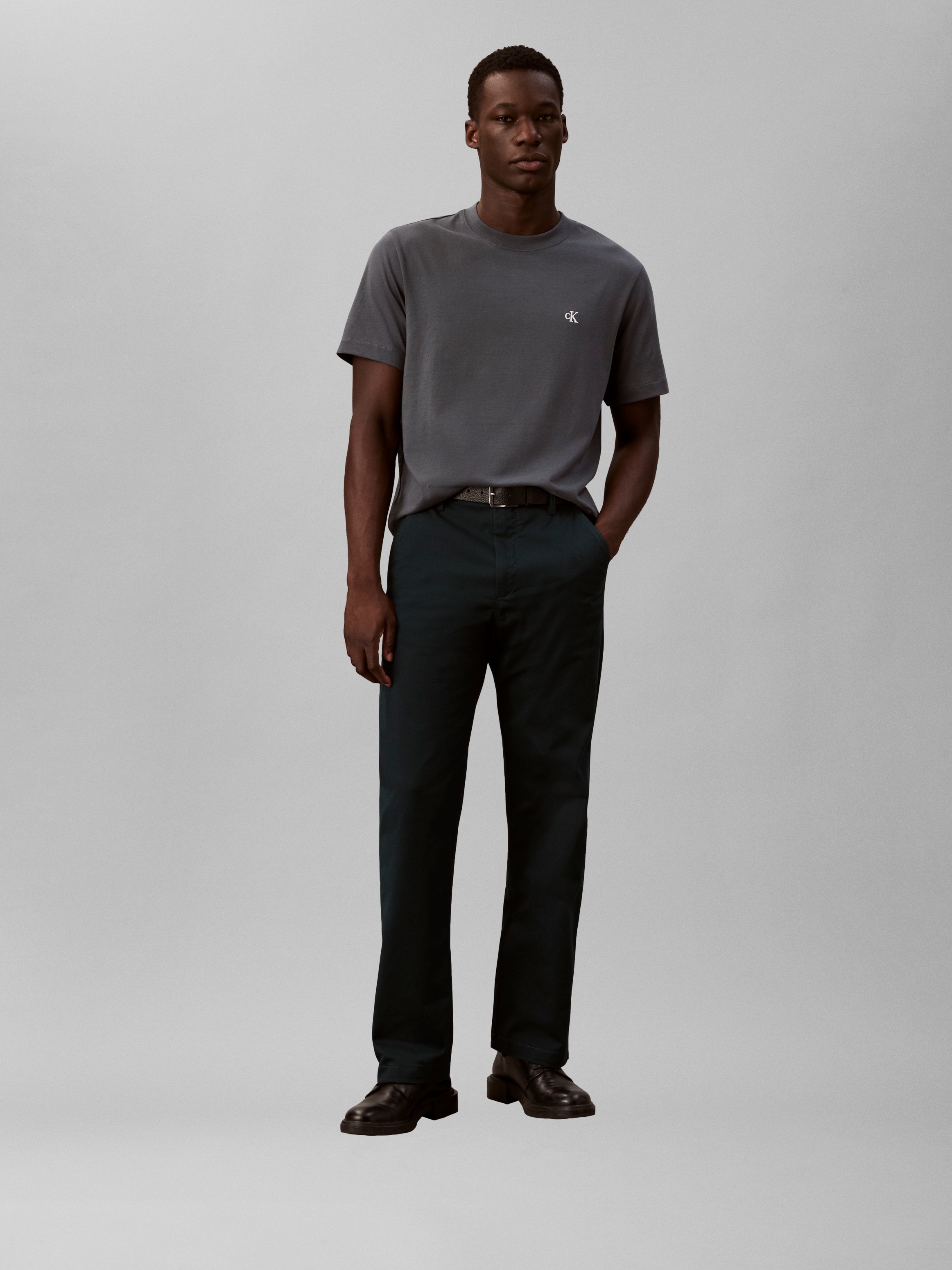 Calvin Klein Jeans Chinohose gerade Passform im 90er-Jahre-Look günstig online kaufen