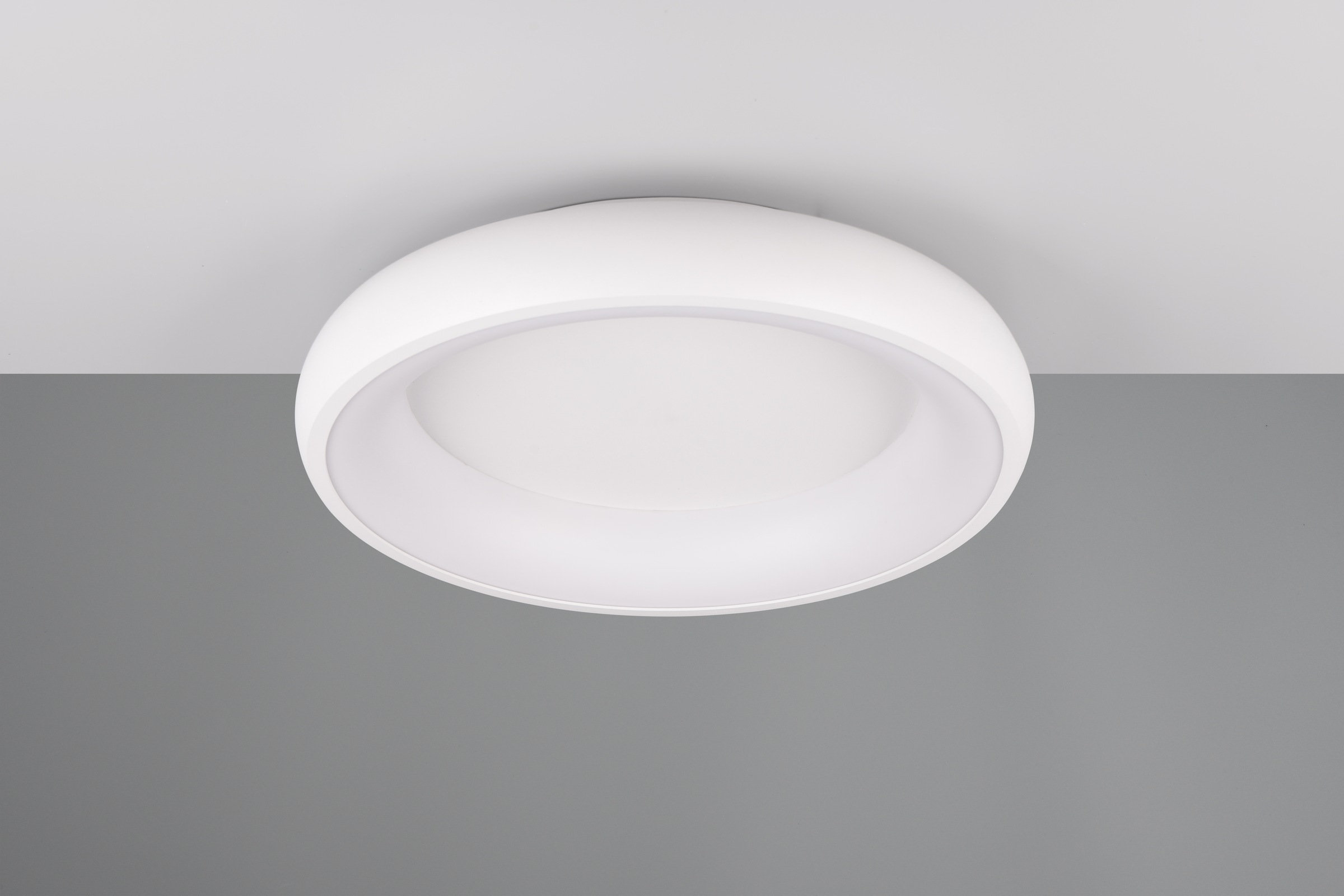 TRIO Leuchten LED Deckenleuchte »CARDONA, runde LED Deckenlampe Büro, Ø 46cm, 3300 Lumen 29W, dimmbar«, 1 flammig, Leuchtmittel LED-Board | LED fest integriert, CCT - Lichtfarbe einstellbar 2300/3000/4000K, auch Wandmontage möglich