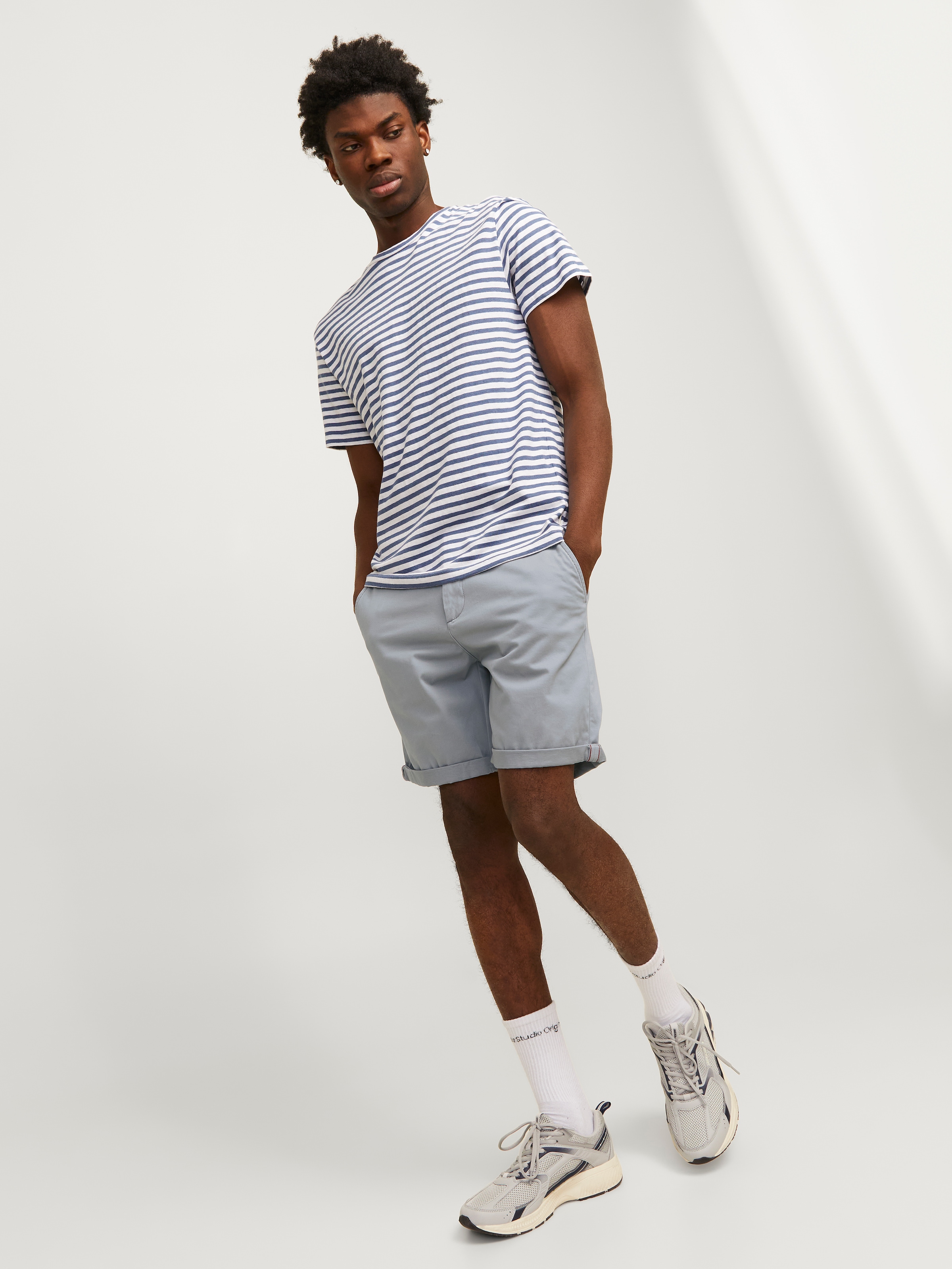 Jack & Jones Chinoshorts »JPSTBOWIE JJSHORTS S«, mit Aufschlag