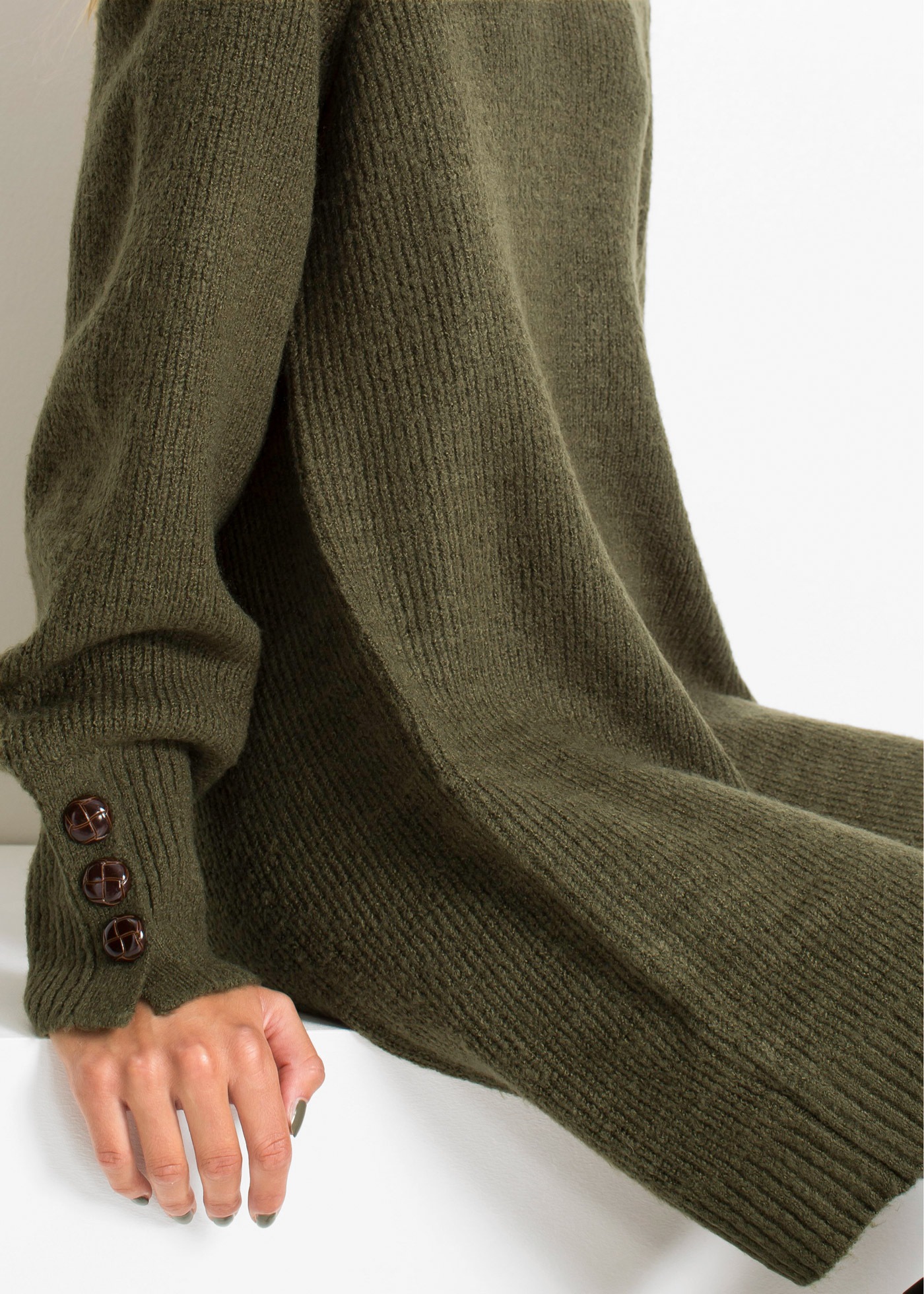 Bonprix Longpullover mit Knöpfen Dunkeloliv S 3