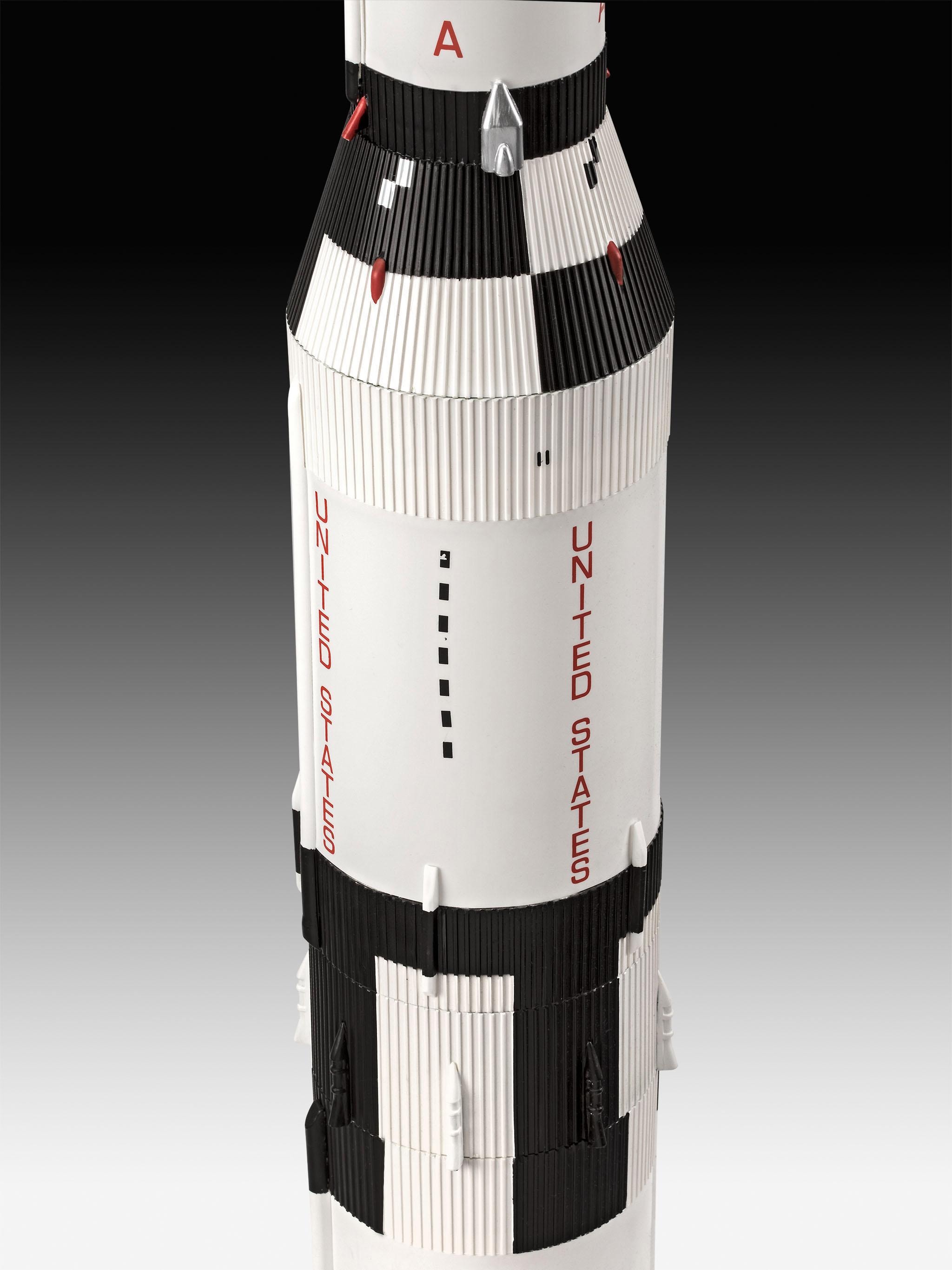 Revell® Modellbausatz »Apollo 11 Saturn V Rocket«, 1:96, Jubiläumsset mit Basis-Zubehör; Made in Europe
