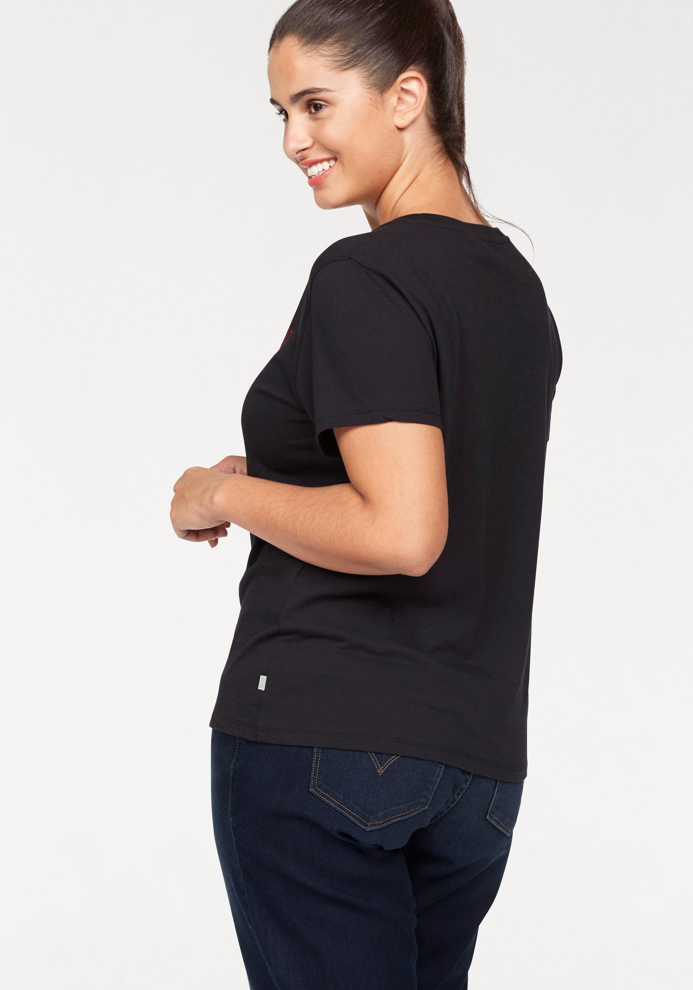 Levi's® Plus T-Shirt »Perfect Tee«, mit Batwing-Logo