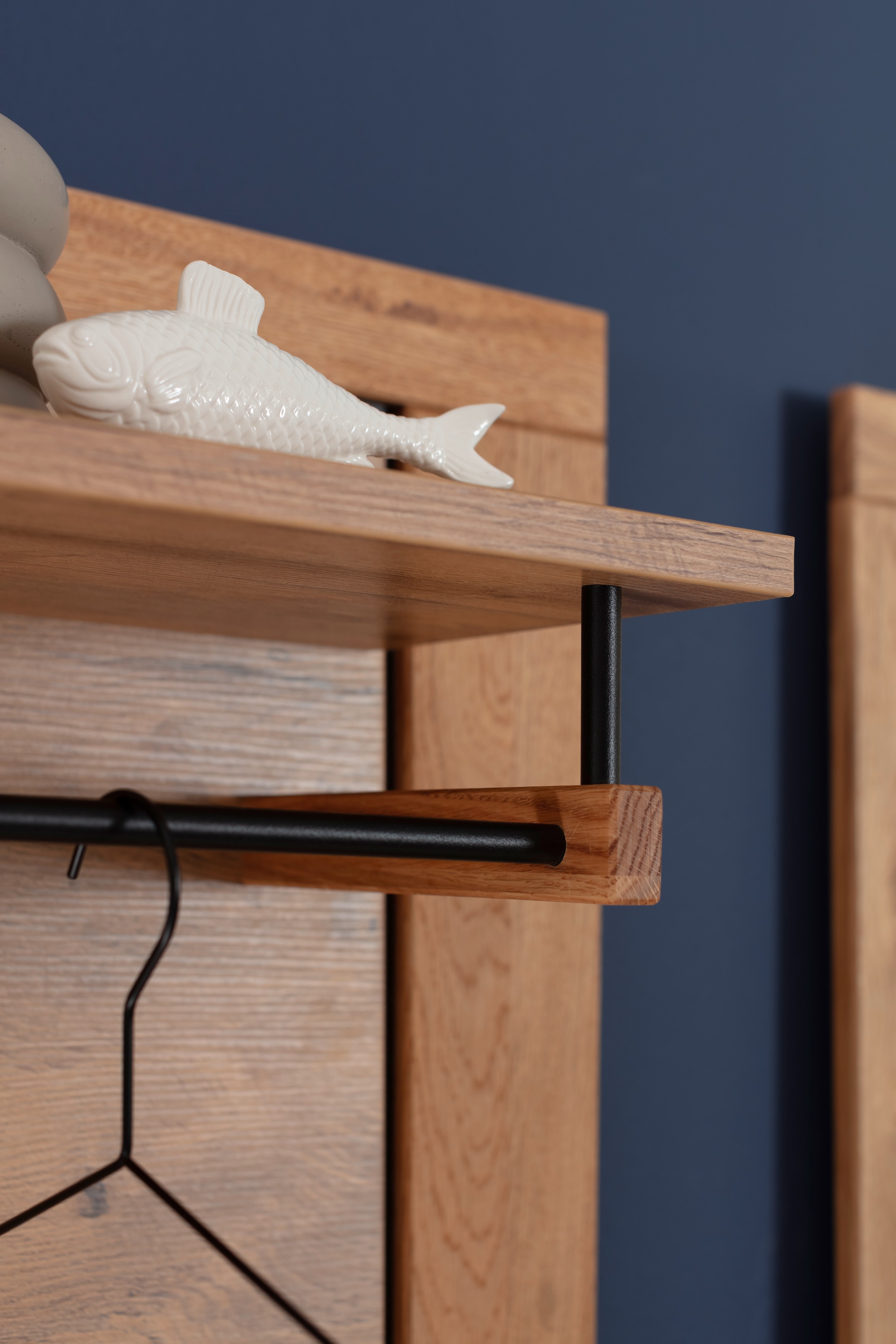 MCA living Garderobenpaneel »Greno Garderobenpaneel Wandgarderobe«, (1 St.), Ablageboden, Garderobenstange aus Metall, 5x Kleiderhaken