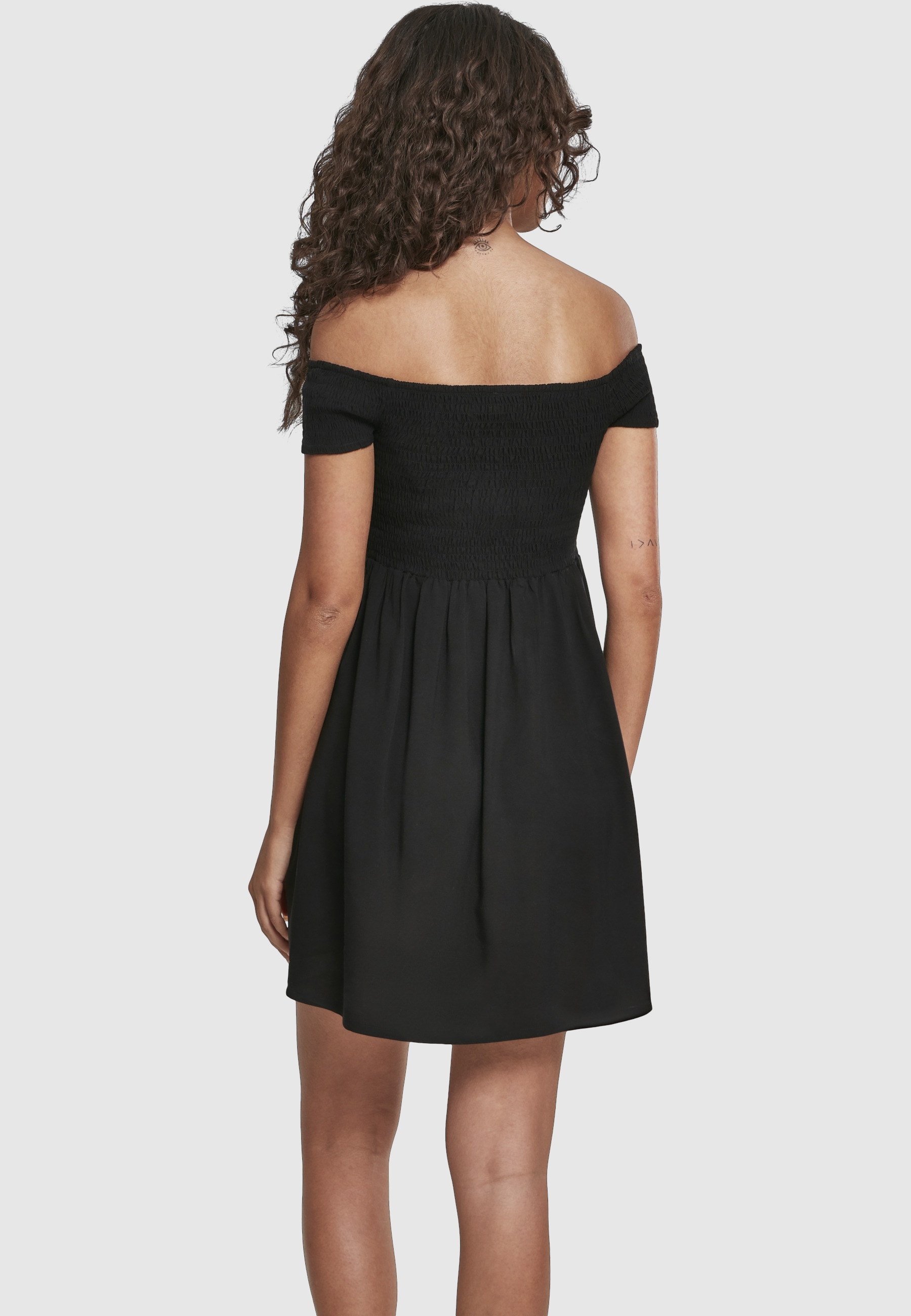 URBAN CLASSICS Shirtkleid »Urban Classics Damen Ladies Smoked Off Shoulder Dress« 1 Stk. tlg.