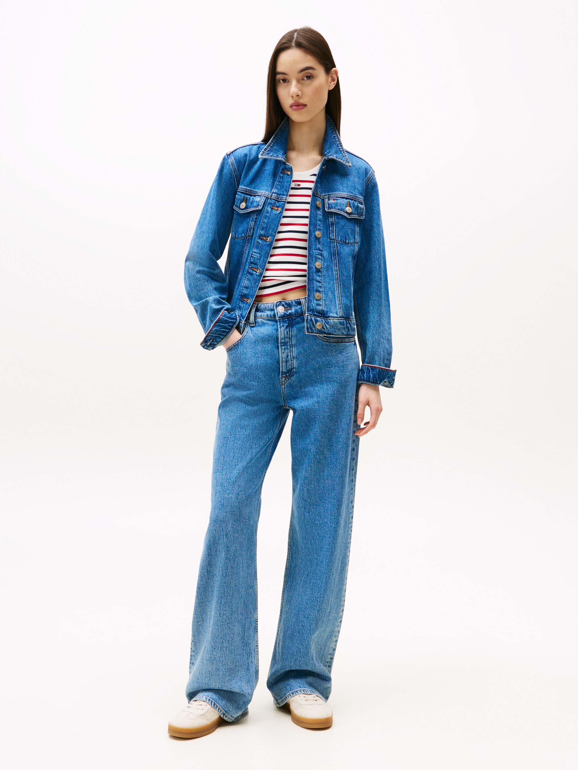 Tommy Jeans Relax-fit-Jeans »Mia Mid Rise Relaxed Straight«, in blauer Waschung, mit Hammerschlaufe