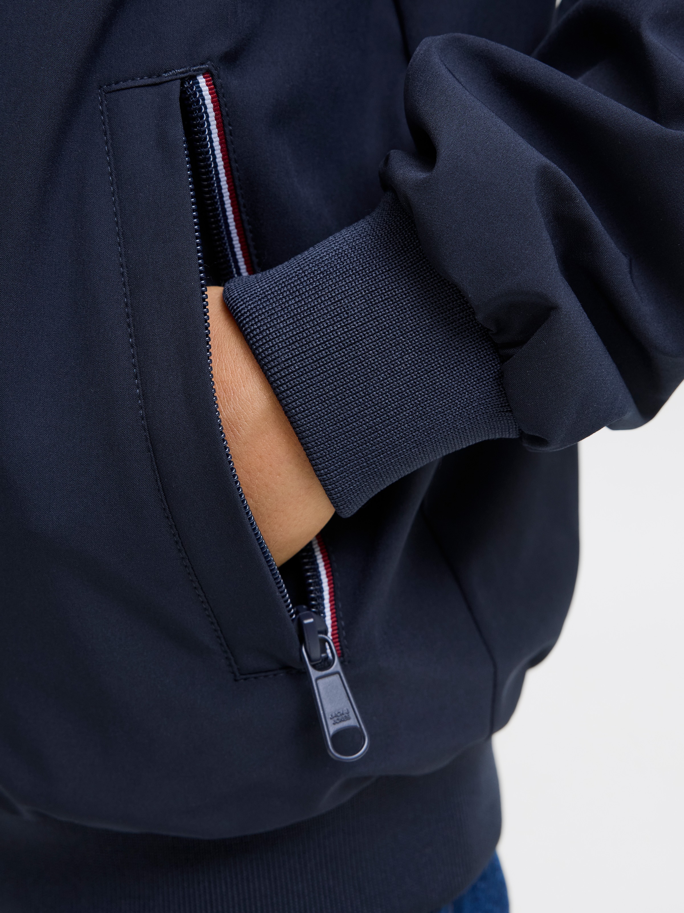 Thumbnail - Jack & Jones Junior Bomberjacke "JJBROOK BOMBER JNR" ohne Kapuze