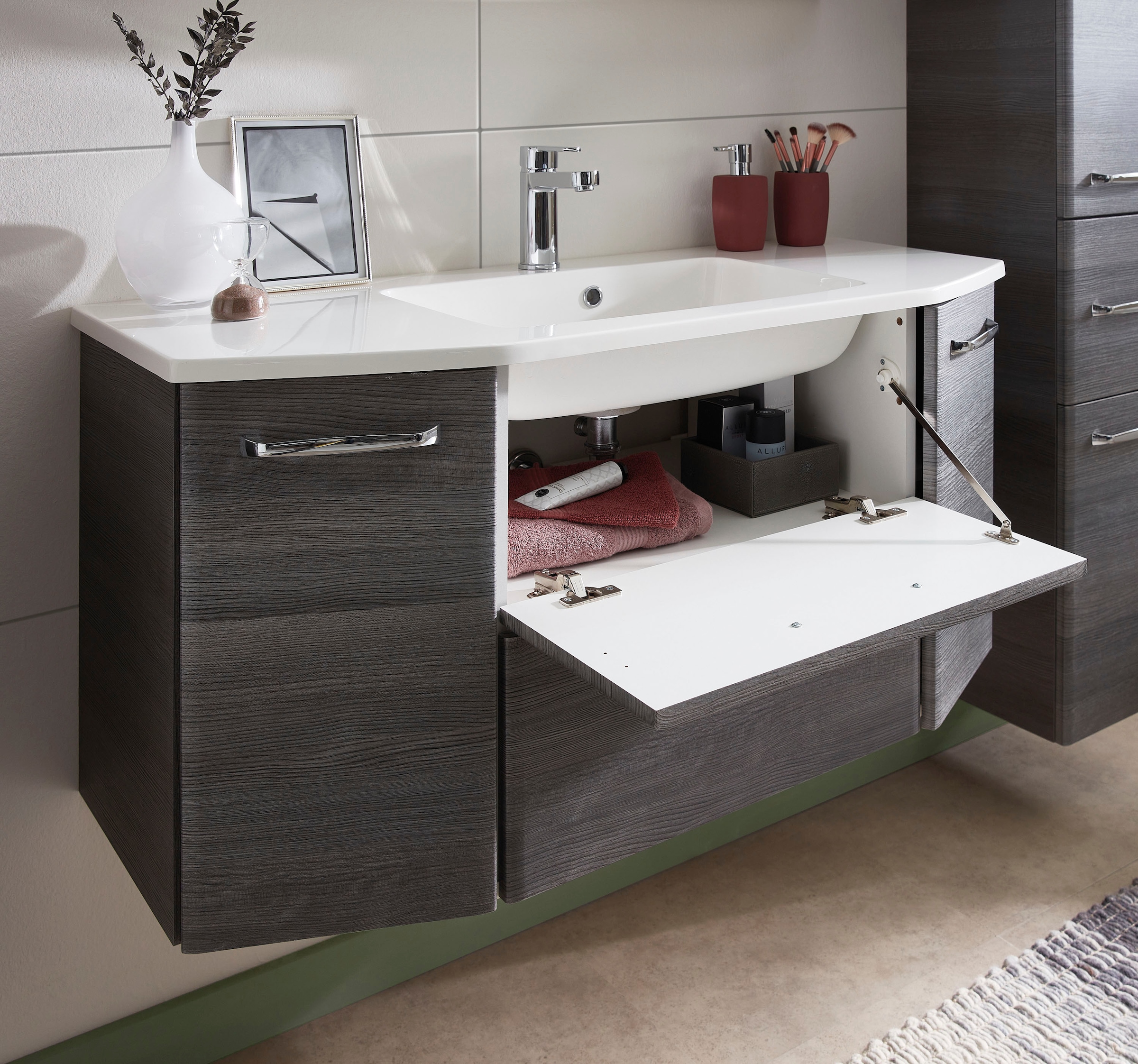 Saphir Badmöbel-Set »Quickset 3-teilig, Mineralmarmor-Waschtisch und LED-Spiegelschrank«, (4 St.), mit Hochschrank, inkl. Türdämpfer, 7 Türen, 1 Klappe, 2 Schubladen