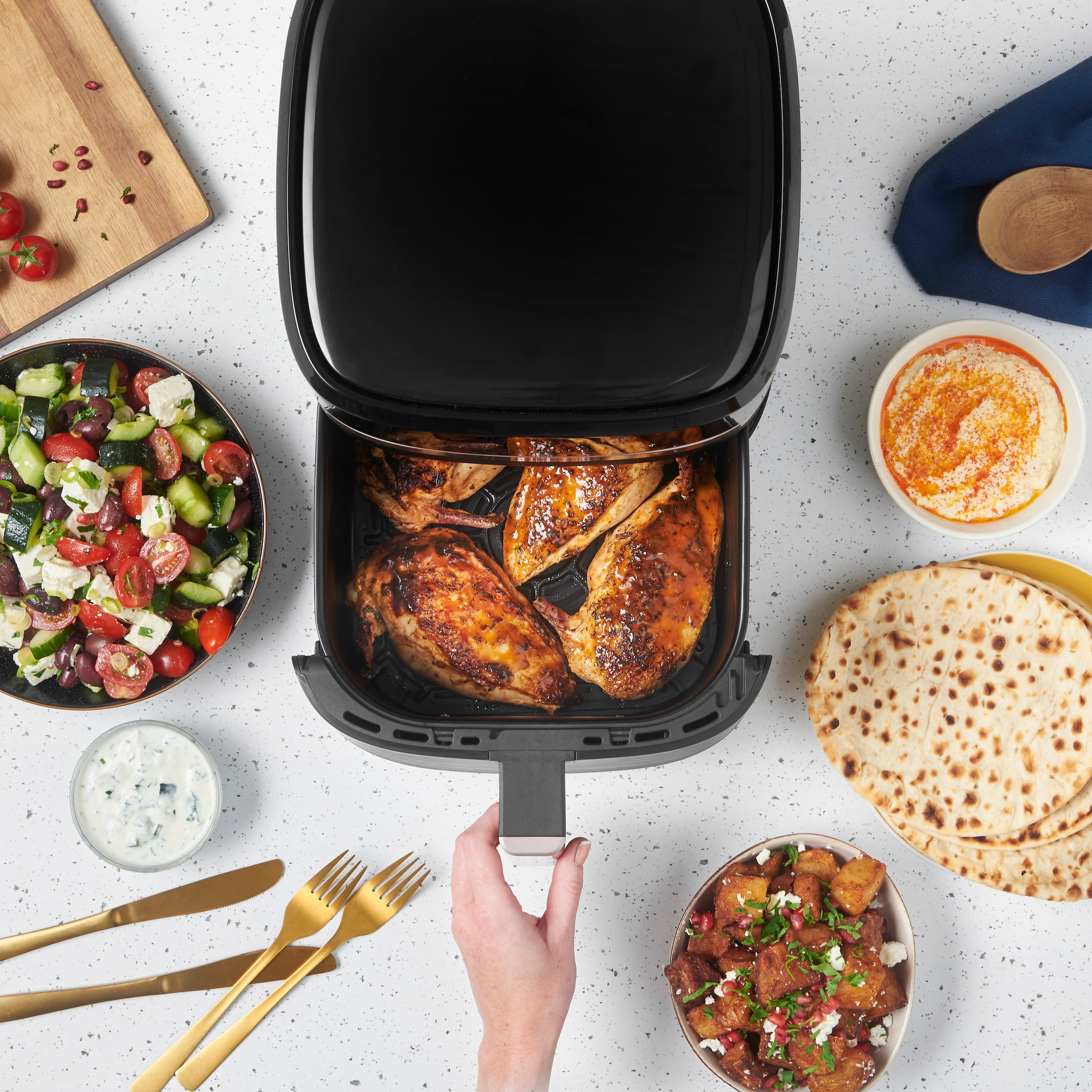 RUSSELL HOBBS Heißluftfritteuse »27630-56 SatisFry, 8,3 L«, 1800 W, Airfryer–wenig oder kein Öl erforderlich, 9 Programme, 8,3 L