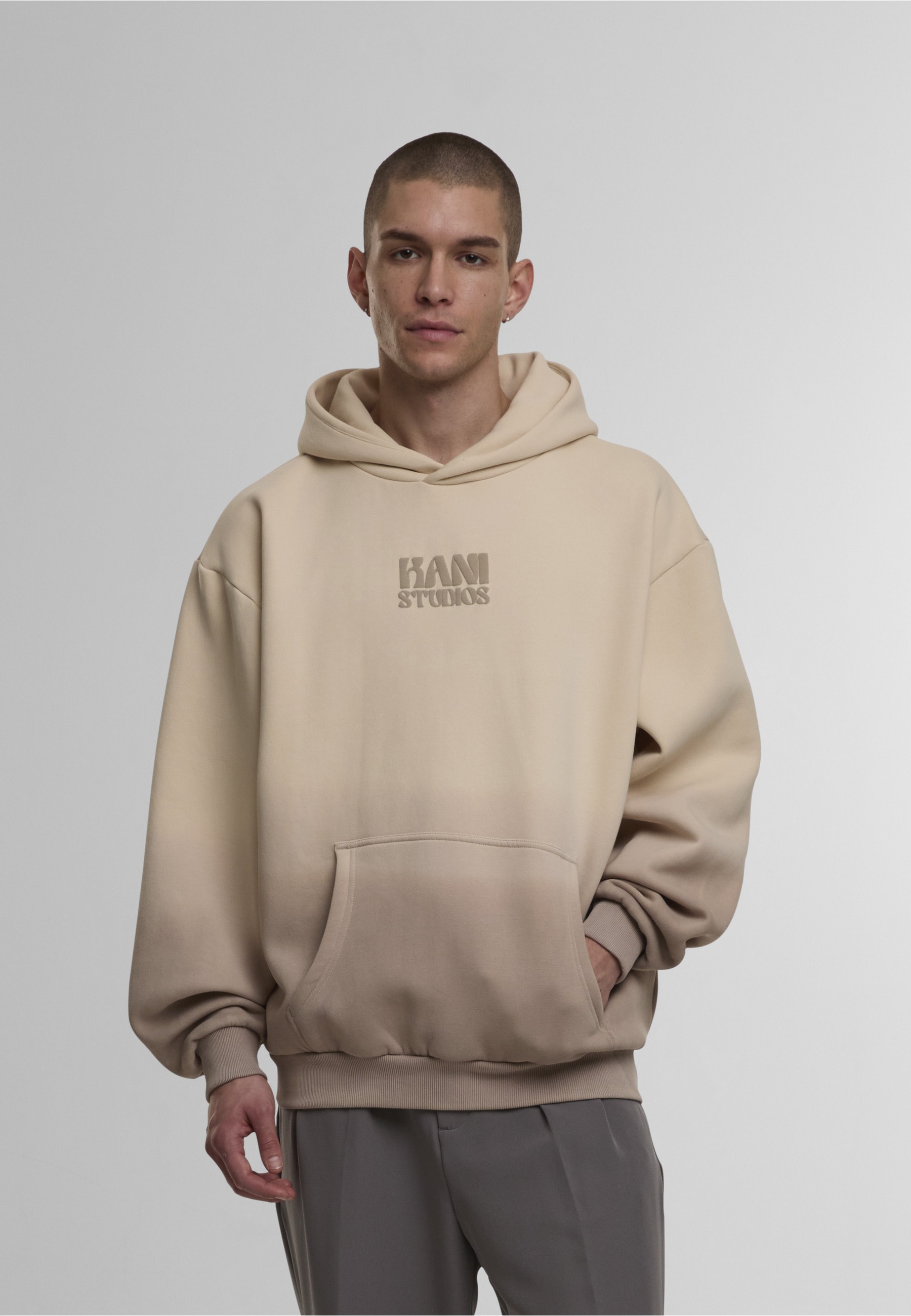 Karl Kani Kapuzensweatshirt »Karl Kani Kani Studios Gradient Os Hoodie«, 1 Stk.
