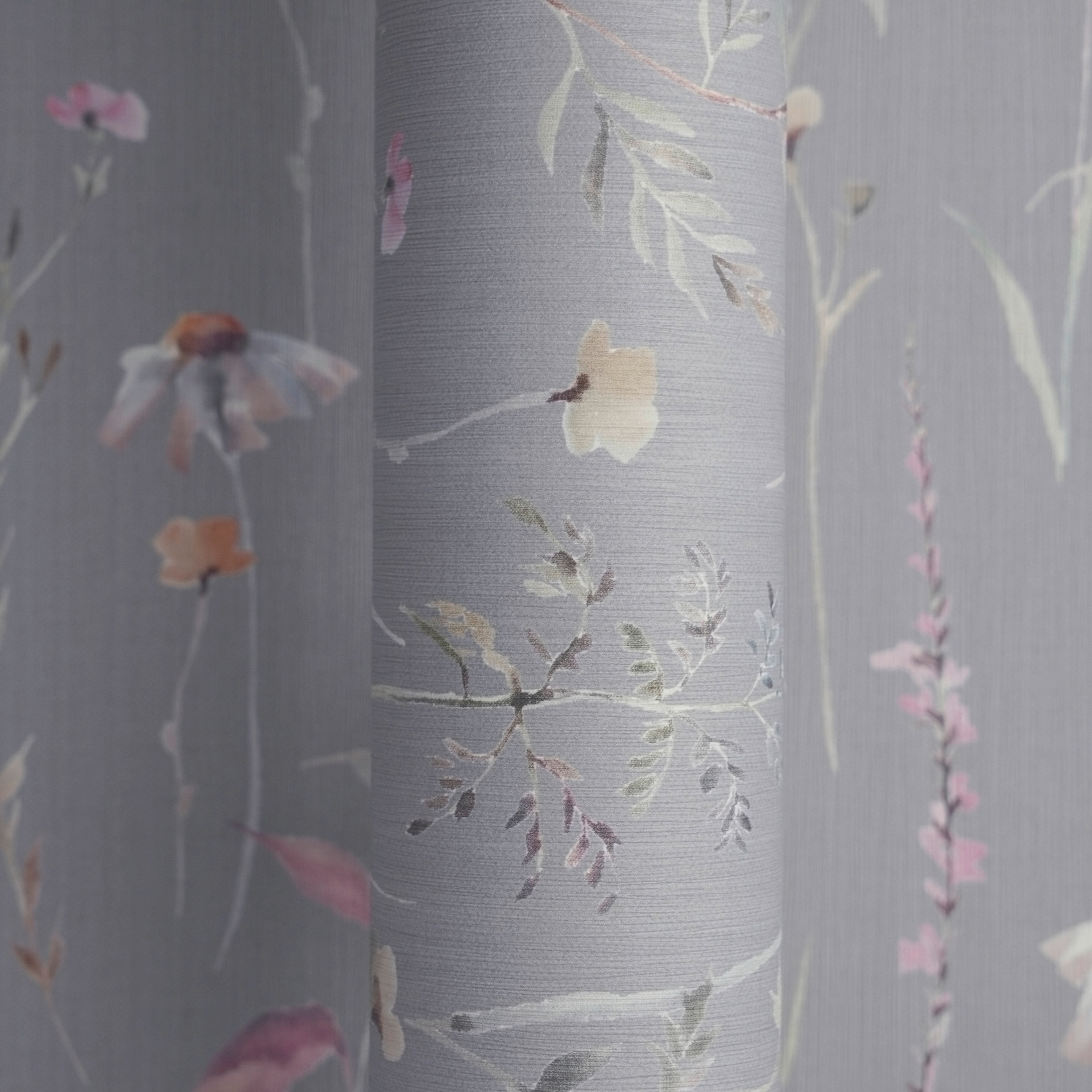A.S. Création Vliestapete »Trend Spectrum Floral – Romantische Blütenranken Vliestapete« floral | geblümt | matt leicht strukturiert Romantische Blüten- und Blätterranken in harmonischer Farbwelt