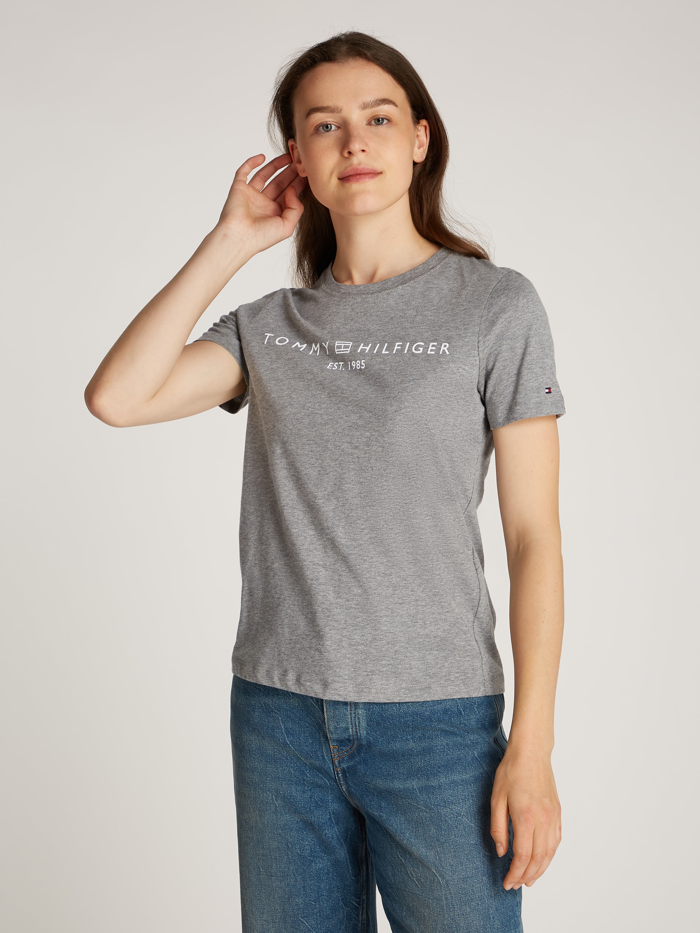Tommy Hilfiger T-Shirt "REG CORP LOGO C-NK mit Logoschriftzug und Stickerei günstig online kaufen
