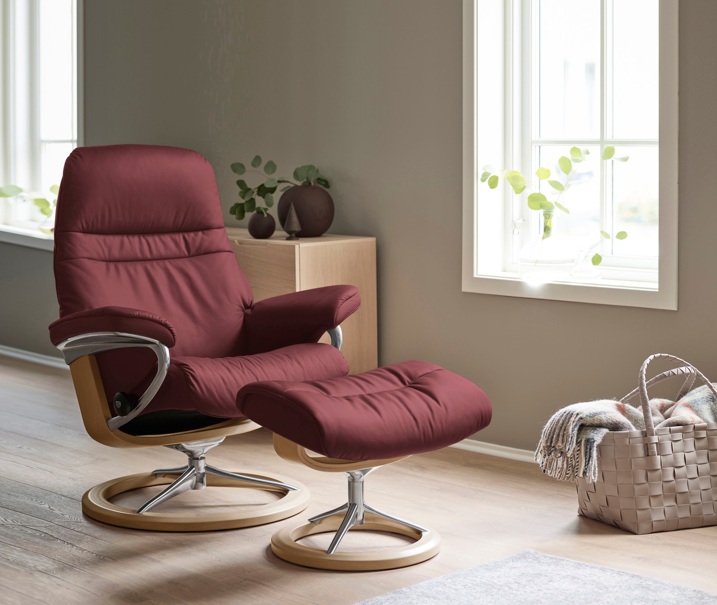 Stressless® Relaxsessel »Sunrise«, (Set, Relaxsessel mit Hocker), mit Signature Base, Größe S, Gestell Eiche