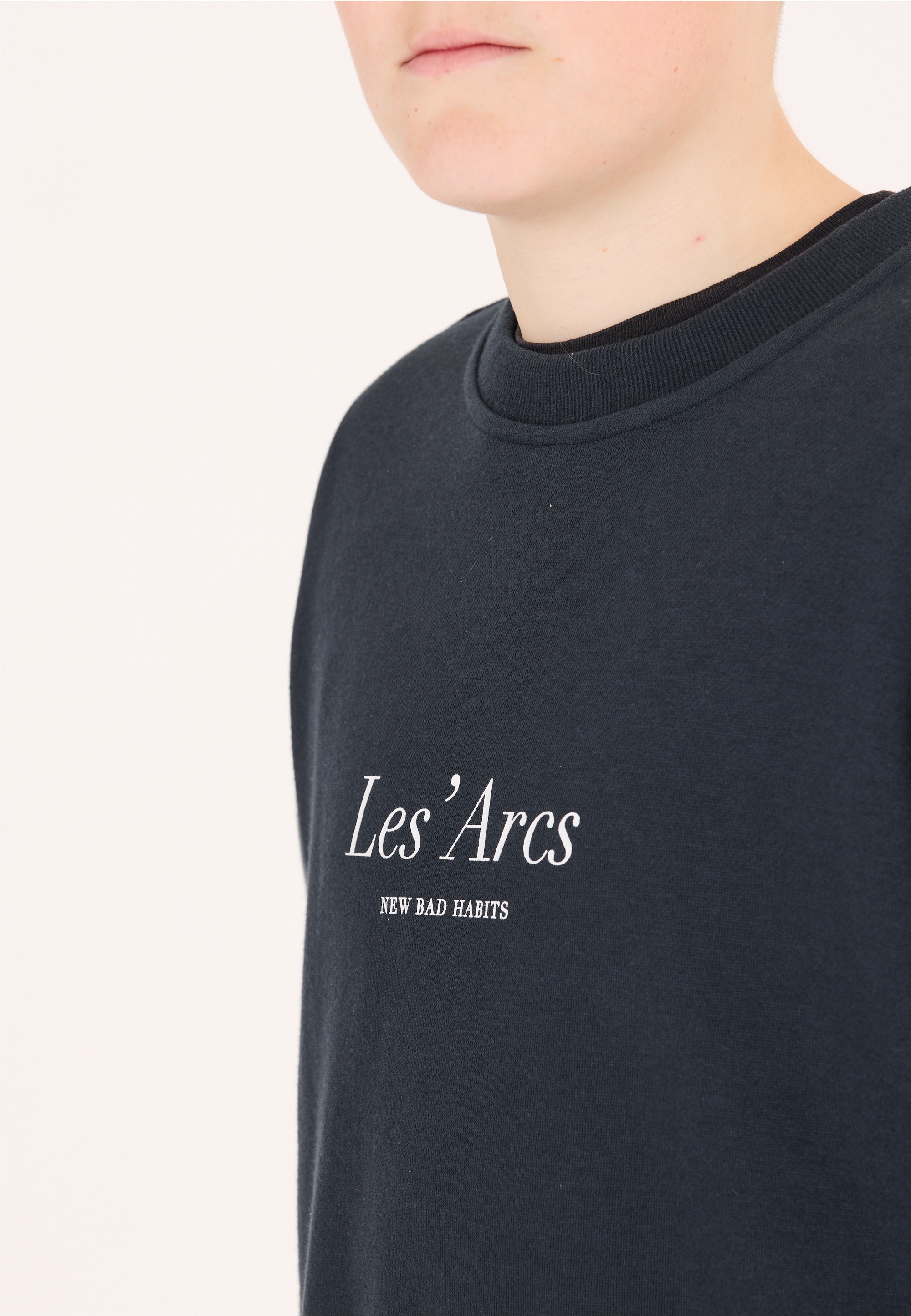 Les'Arcs Sweatshirt »Shreya«, im Crewneck-Look mit modernem Drop-Shoulder Design