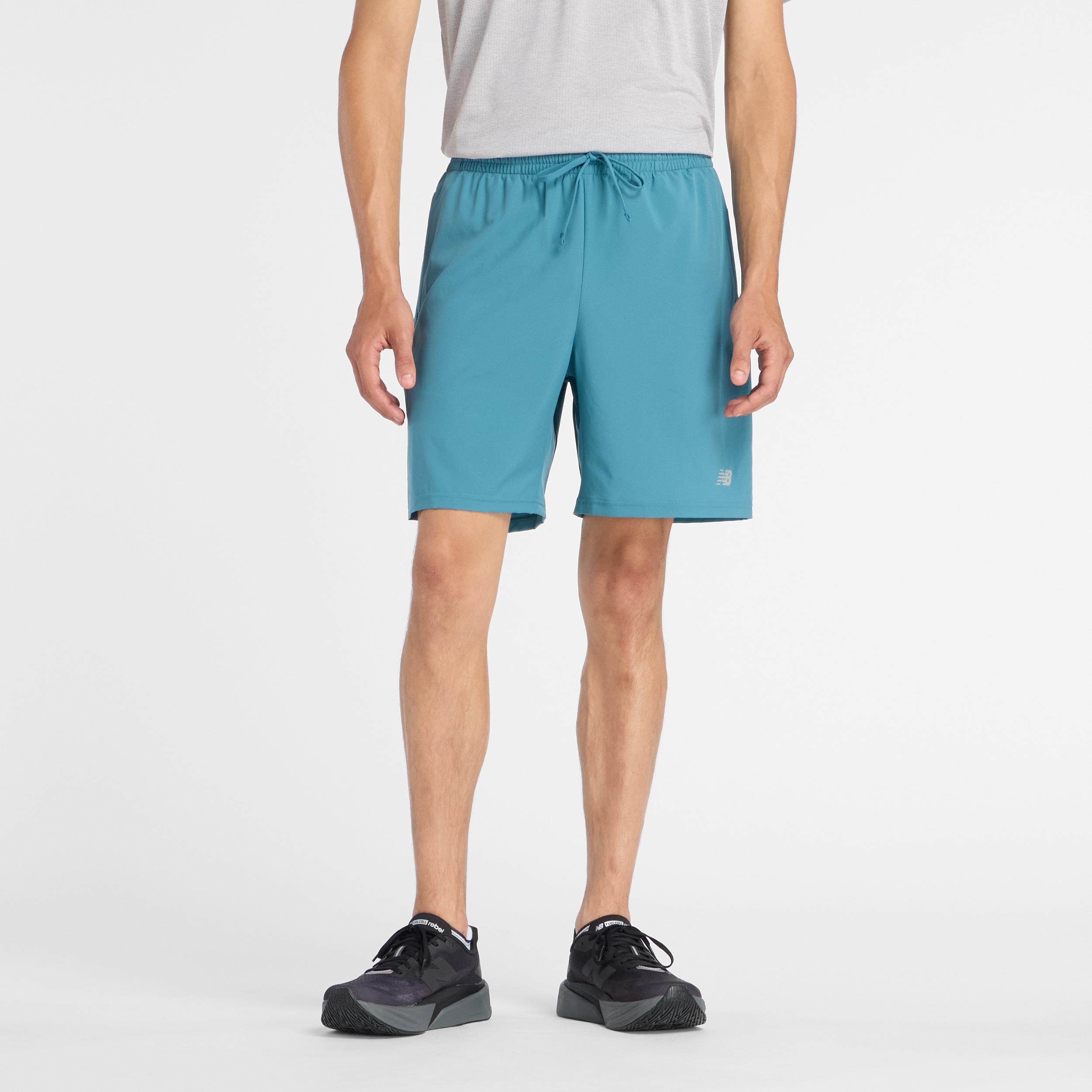 New Balance Laufshorts "SPORT ESSENTIAL SHORT 7" mit atmungsaktivem Innenslip