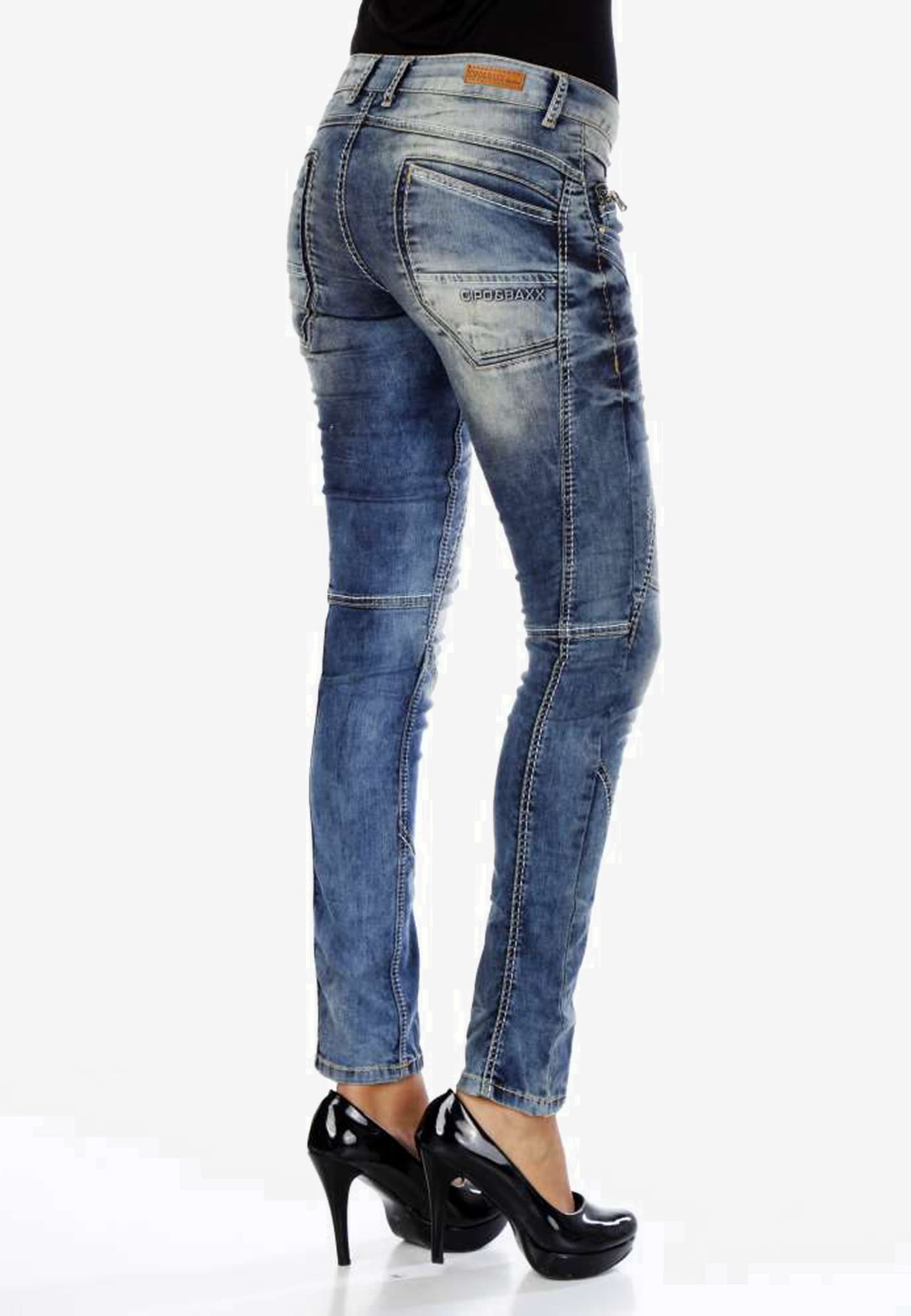 Cipo & Baxx Slim-fit-Jeans, mit Ziernähten in Straight Fİt