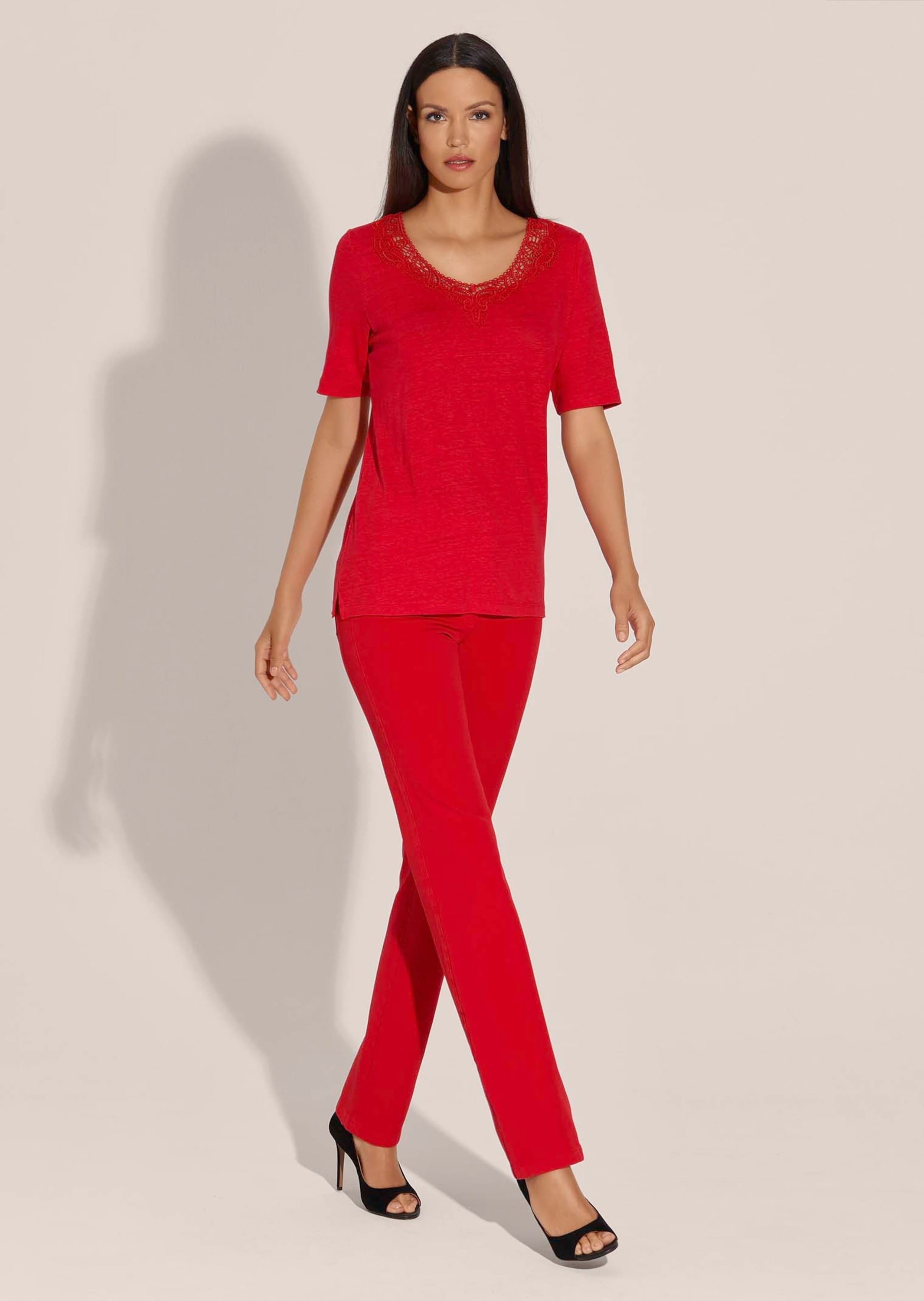 MADELEINE Regular-fit-Jeans »Denimhose Schmale Jeans im Five-Pocket-Style« Mit "M"-Stickerei auf der Gesäßtasche