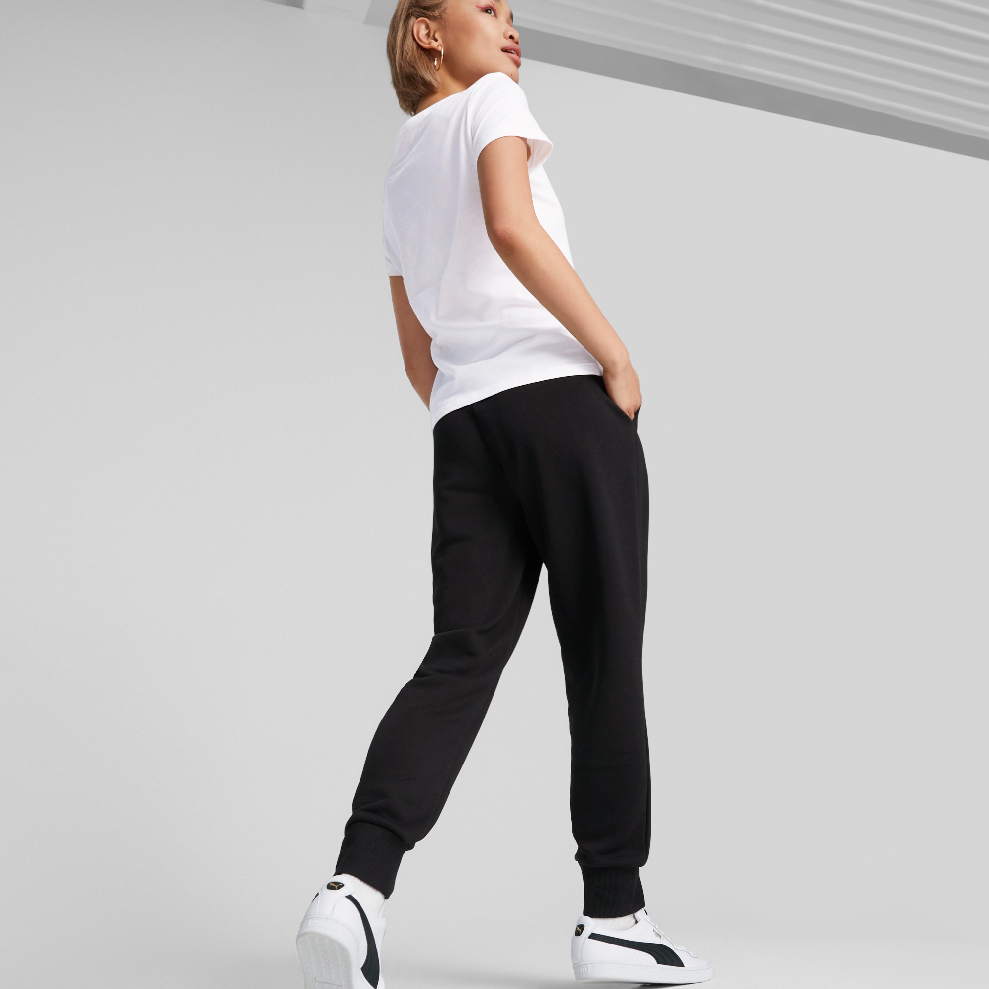 PUMA Jogginghose "ESS SWEATPANTS TR CL" günstig online kaufen