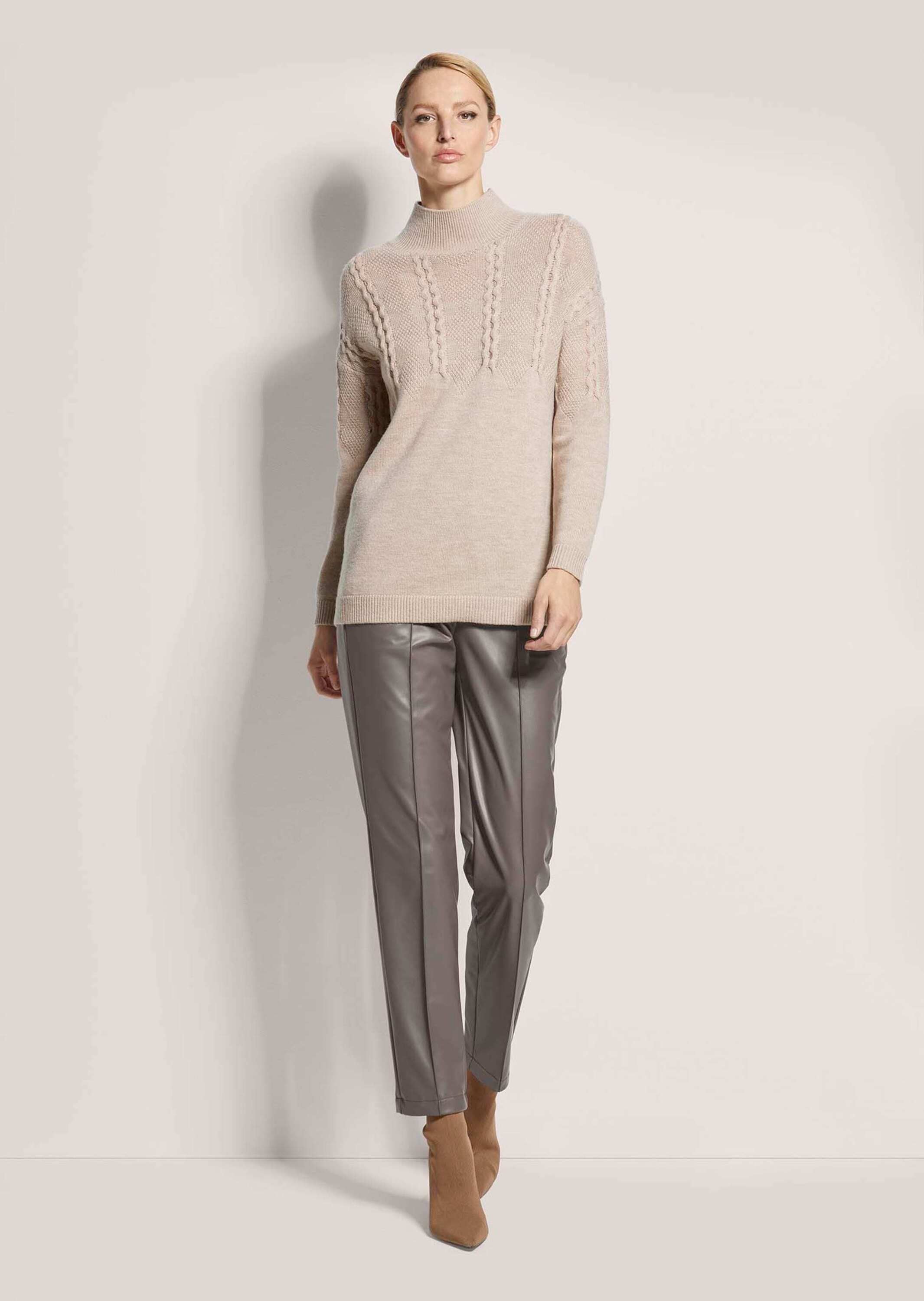 Thumbnail - MADELEINE Longpullover "Strickpullover Stilvoller Wollpullover mit Stehkragen"