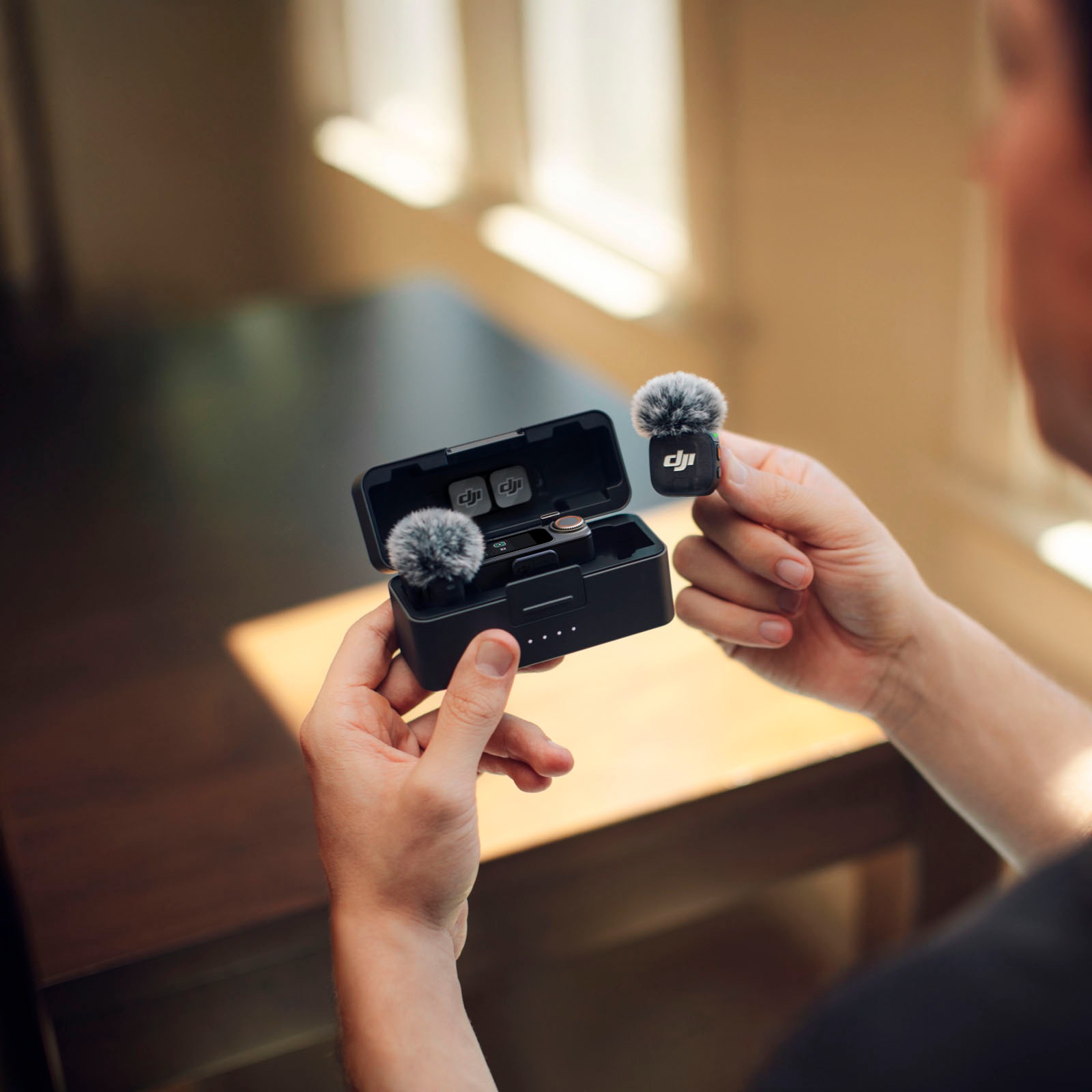 DJI Mikrofon »Mic 3 (2 Sender + 1 Empfänger + Ladeschale)«