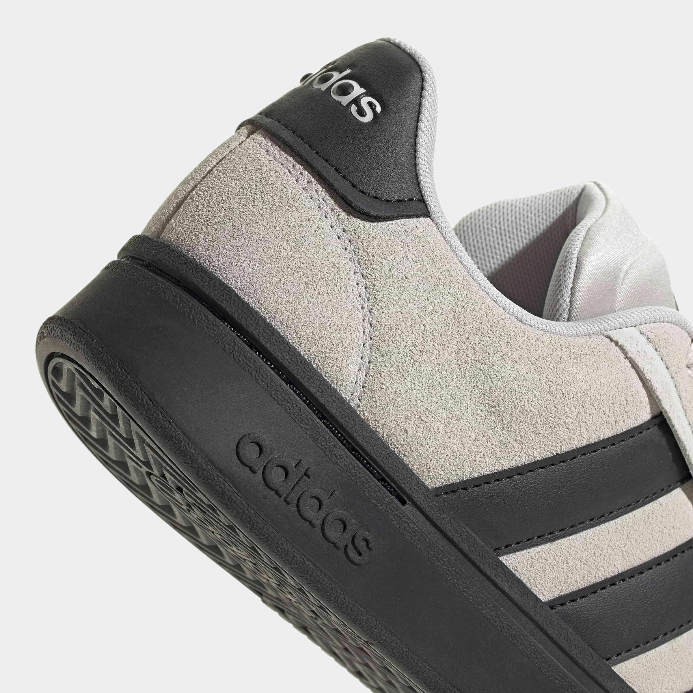 adidas Sportswear Sneaker »GRAND COURT ALPHA«  Design inspiriert vom adidas Campus 00