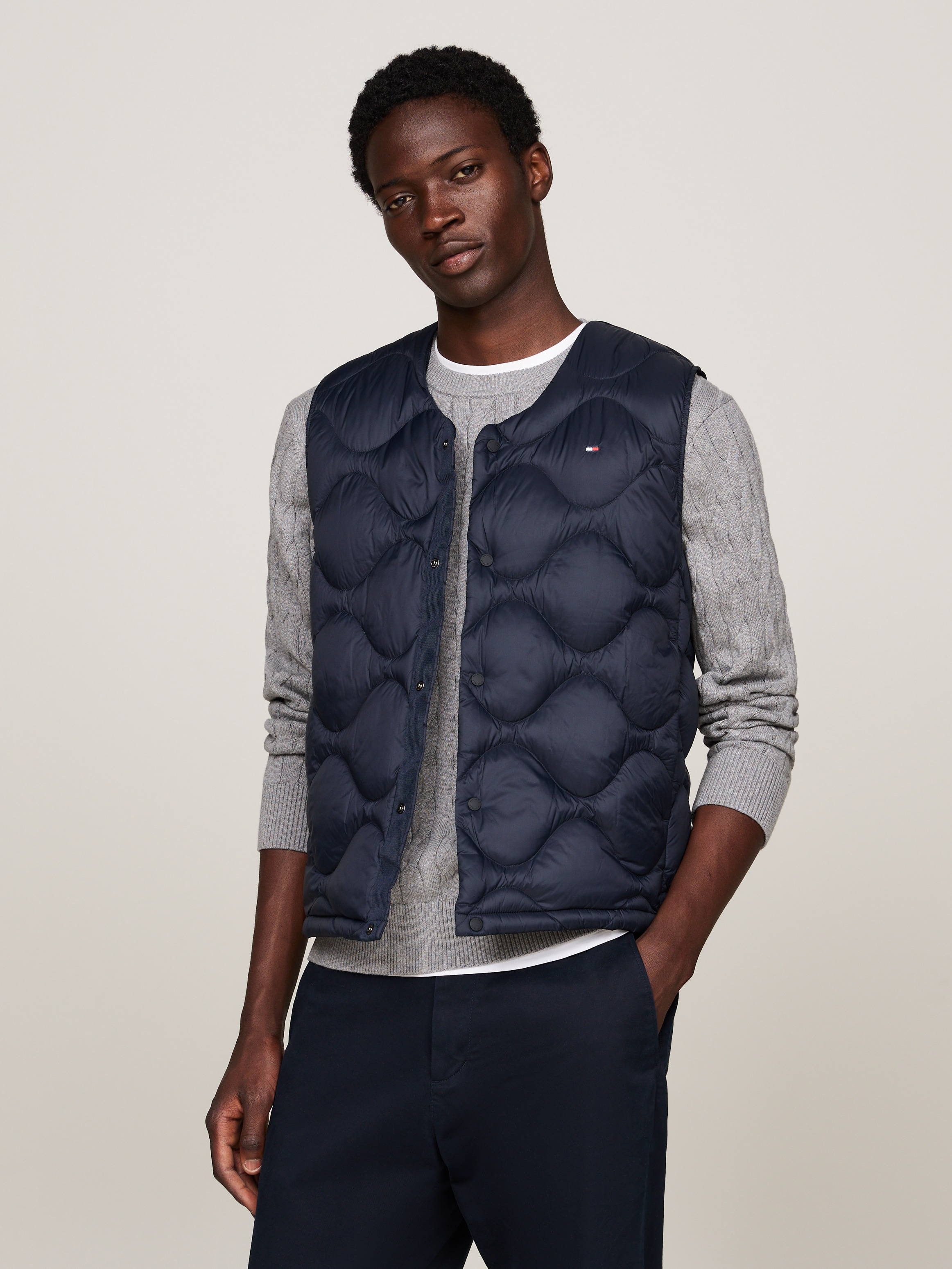 Tommy Hilfiger Steppweste "ONION QUILTED DOWN LINER VEST", mit Zwiebelsteppung