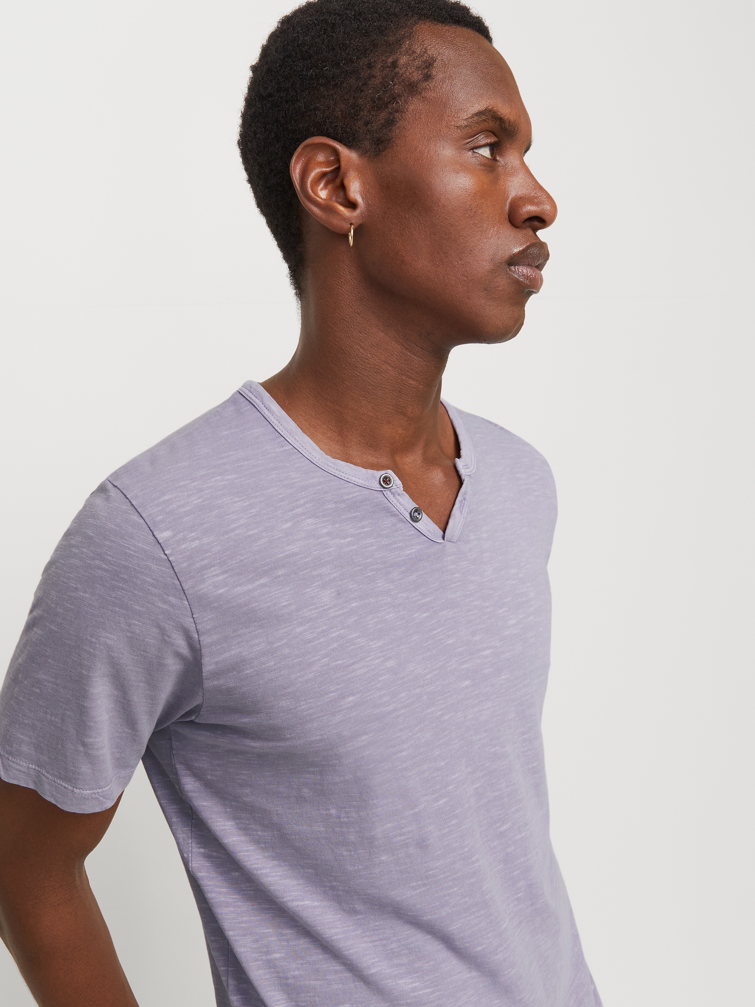 Jack & Jones T-Shirt "JJESPLIT NECK TEE SS NOOS", mit V-Ausschnitt günstig online kaufen