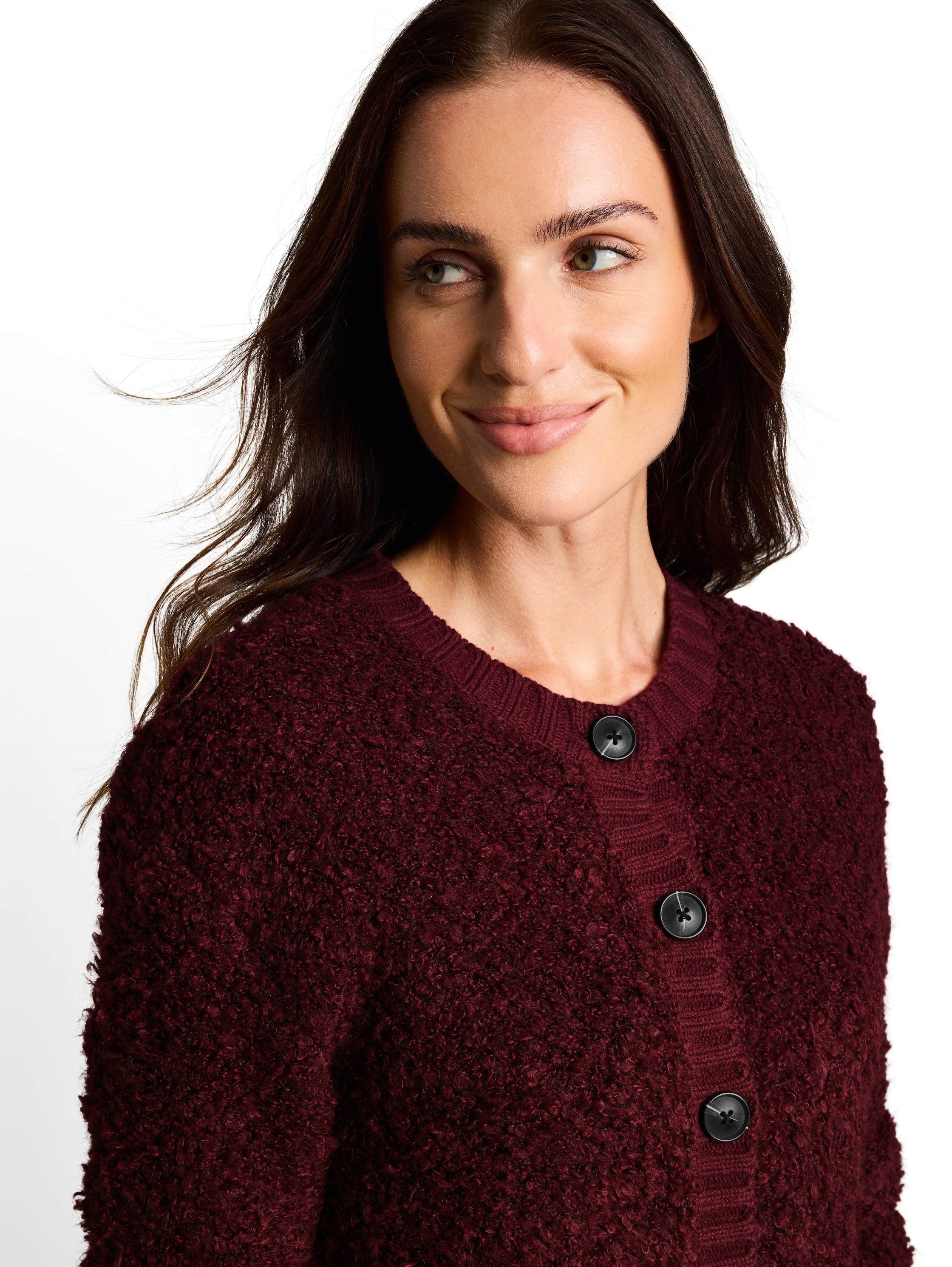 TOM TAILOR Cardigan Strickjacke in trendiger Bouclé-Optik / Rundhals mit Knopfleiste
