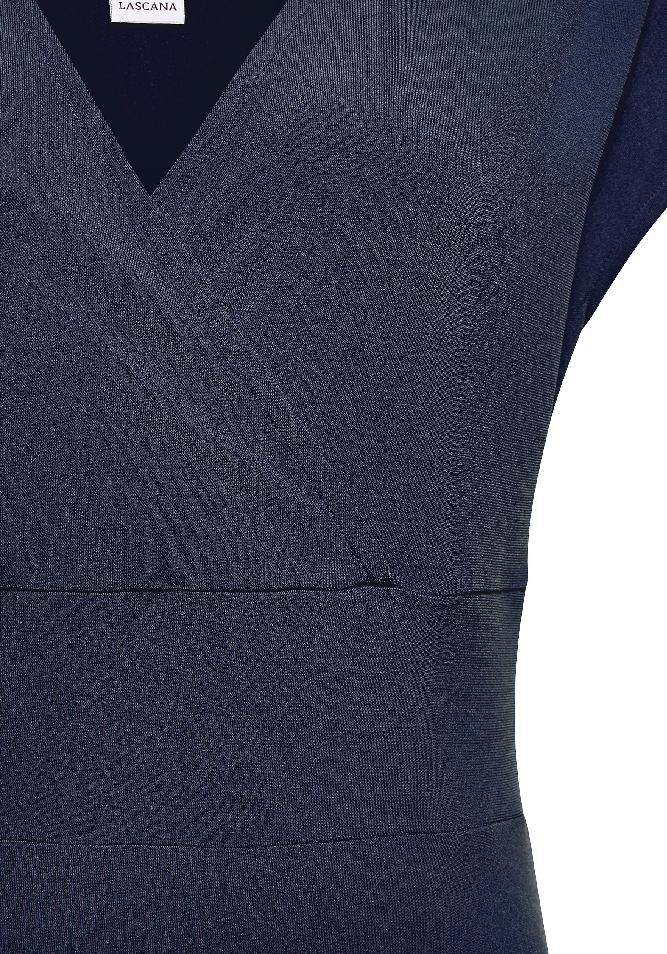 LASCANA Midikleid, aus bügelfreier Ware, elegantes Sommerkleid aus Jersey, Strandkleid