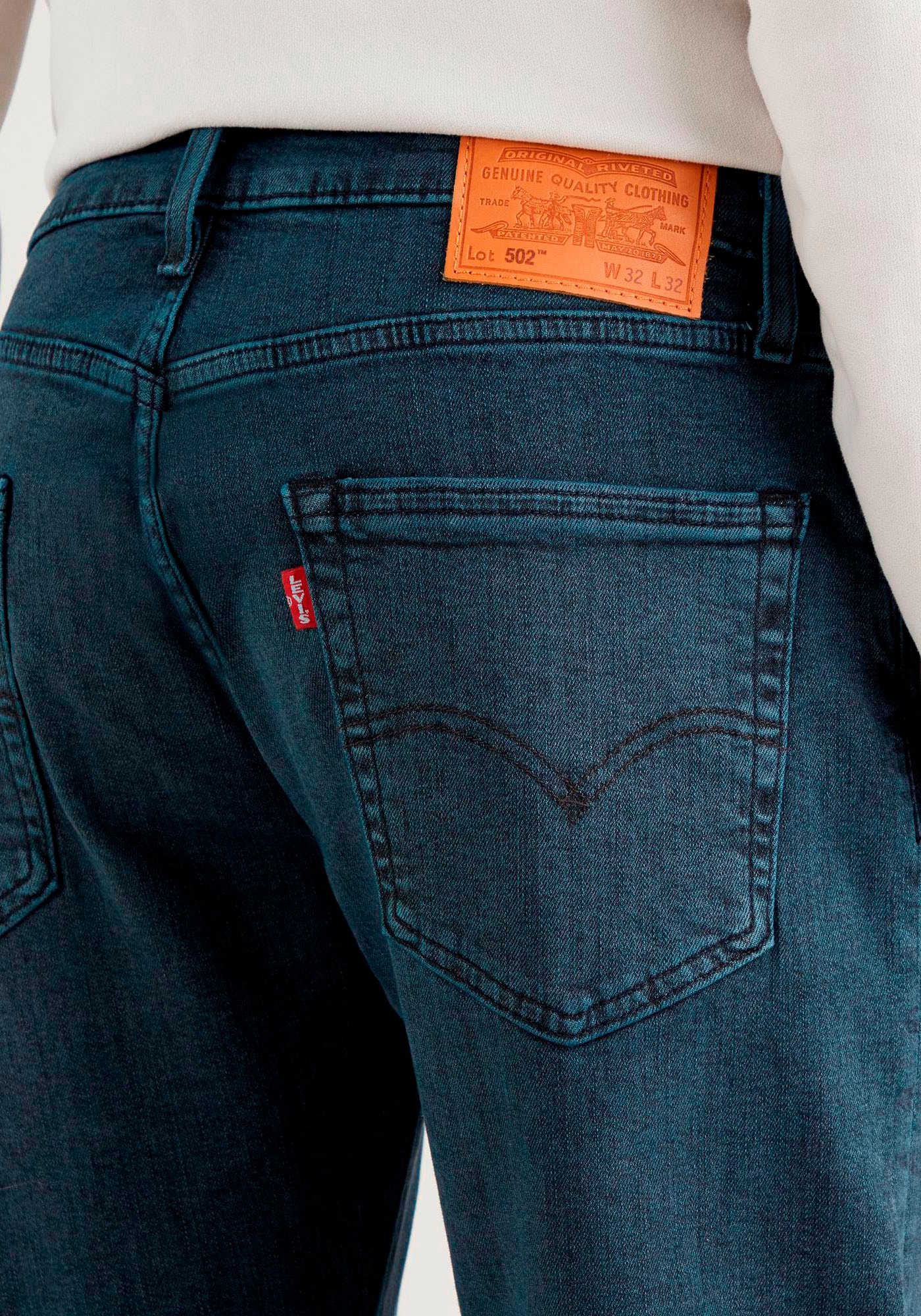 Levi's® Tapered-fit-Jeans »502 TAPER«, in elegantem, modernem Stil