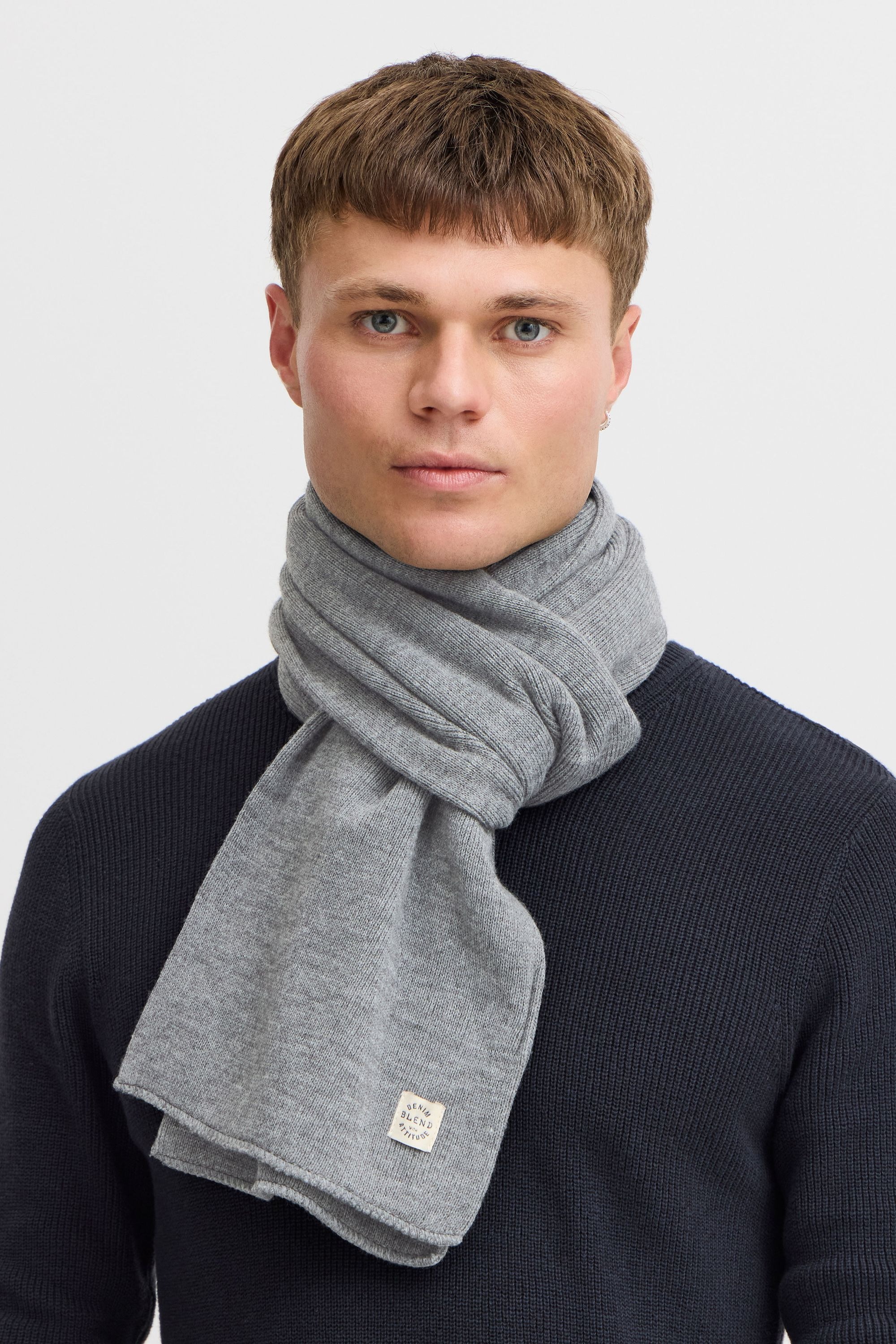 Blend Strickschal "BHScar", Schal mit Logobadge günstig online kaufen