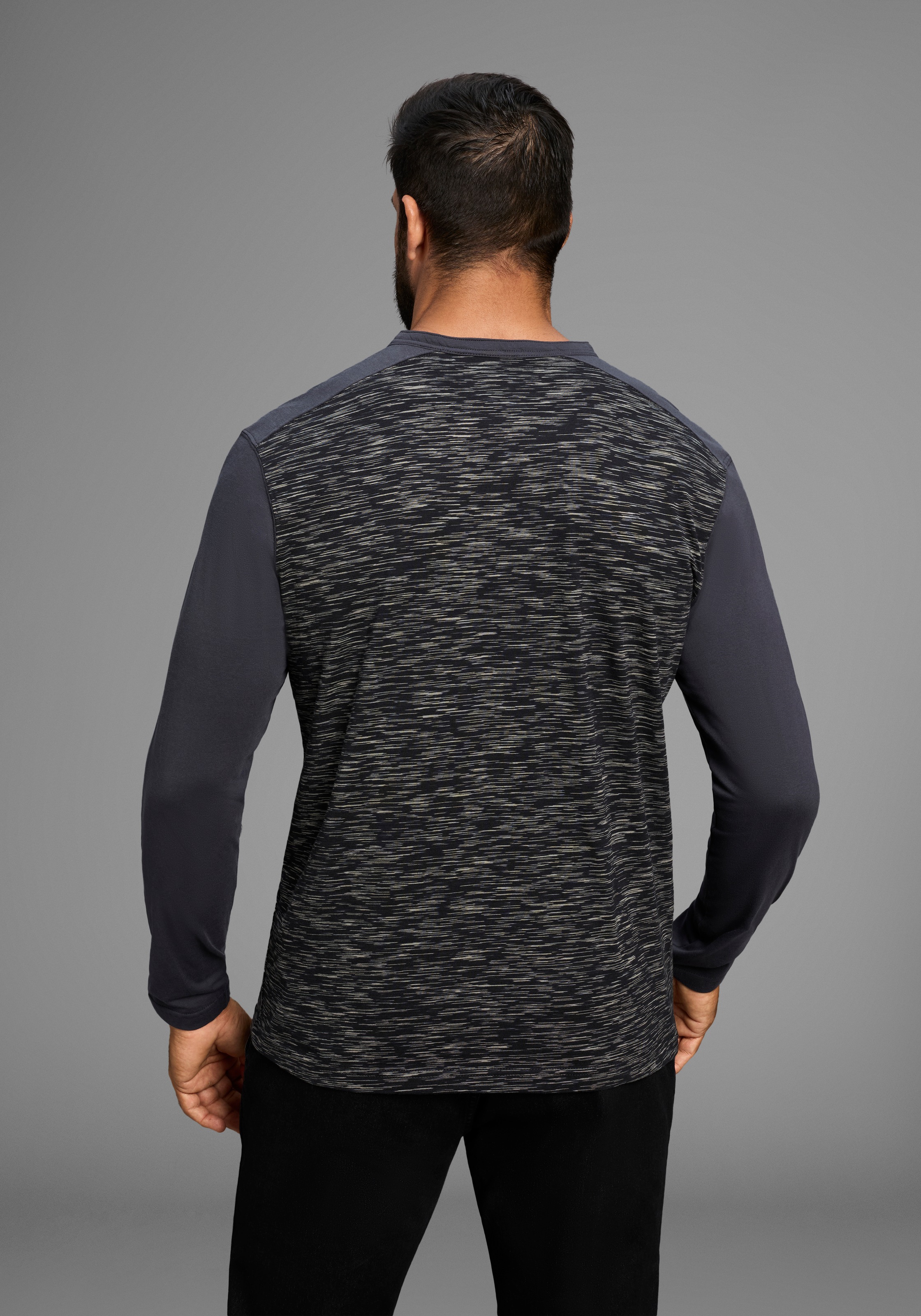 Arizona Longsleeve, Langarm, melierte Optik, Rundhalsausschnitt mit Knopfle günstig online kaufen