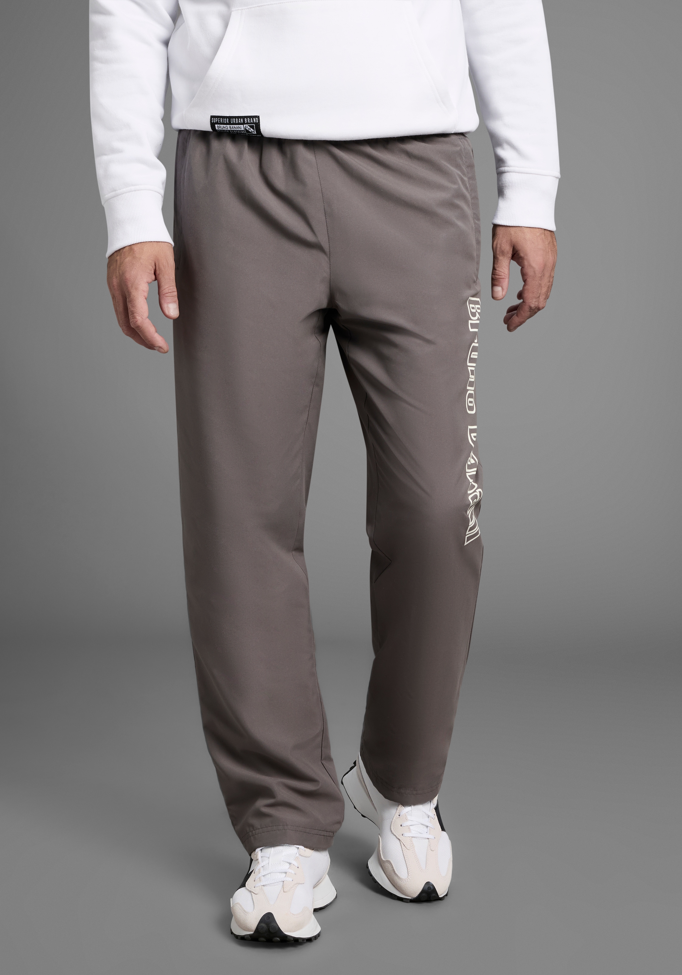 Bruno Banani Sporthose, mit verstellbarem Hosensaum günstig online kaufen