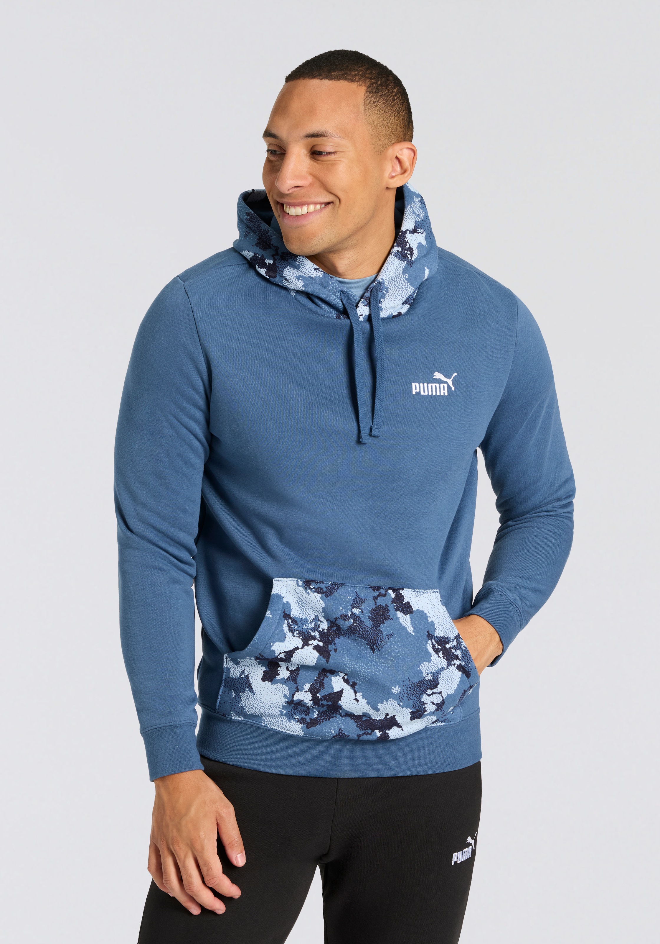 PUMA Kapuzensweatshirt "ESS CAMO HOODIE FL", Regular Fit, sportlicher Stil, günstig online kaufen
