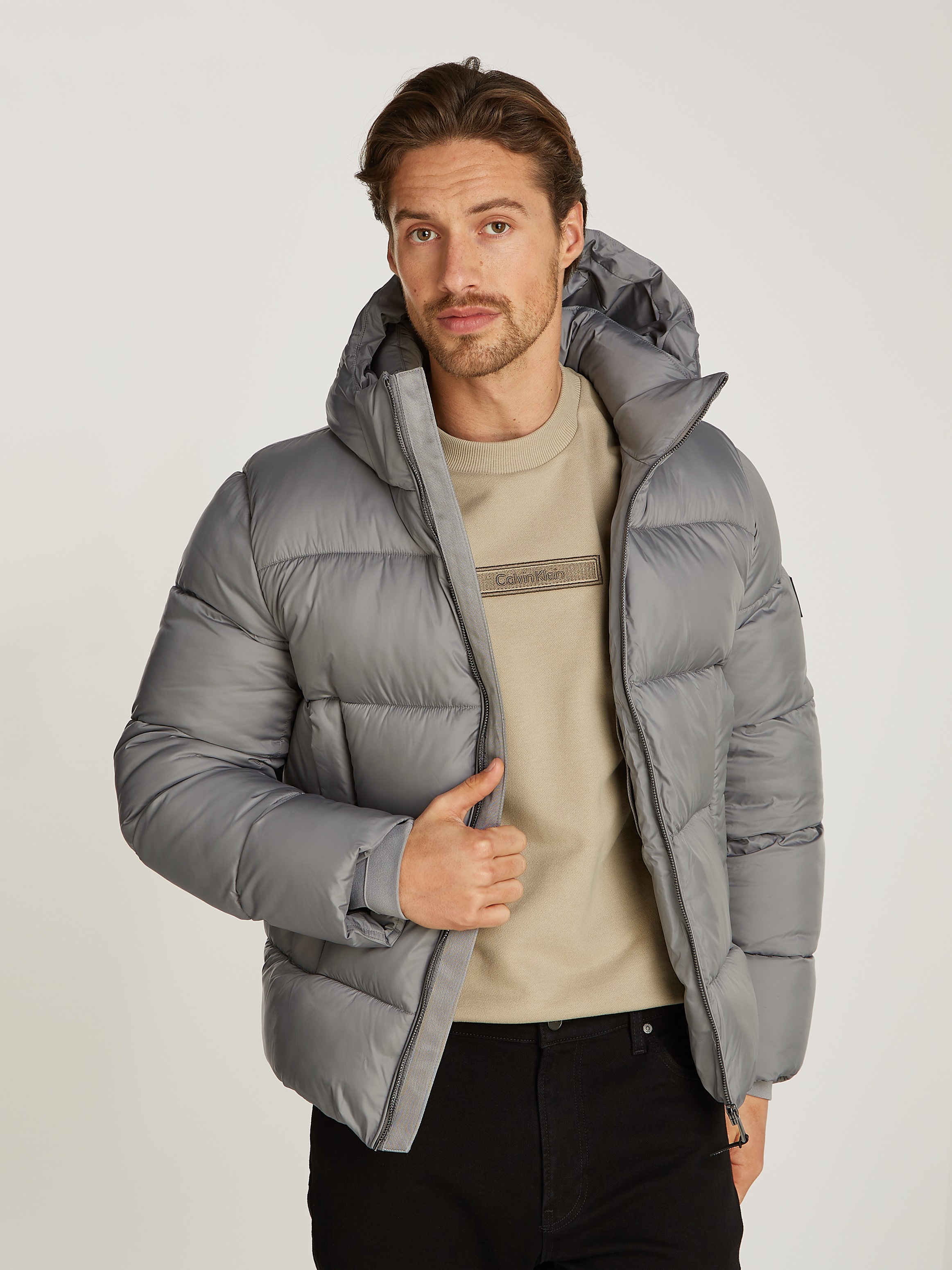 Calvin Klein "HOODED QUILT PUFFER MW" mit Kapuze mit Logopatch