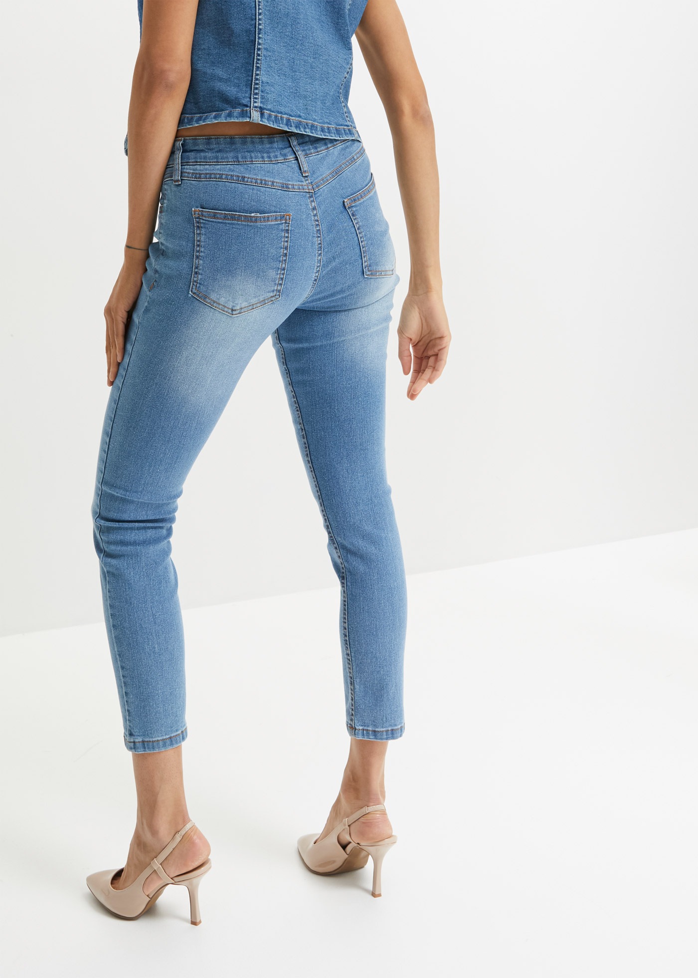 Thumbnail - bonprix 7/8-Jeans "Slim Fit Jeans Mid Waist, cropped" Slim fit Passform, aus Baumwollmischung, mit vier Taschen