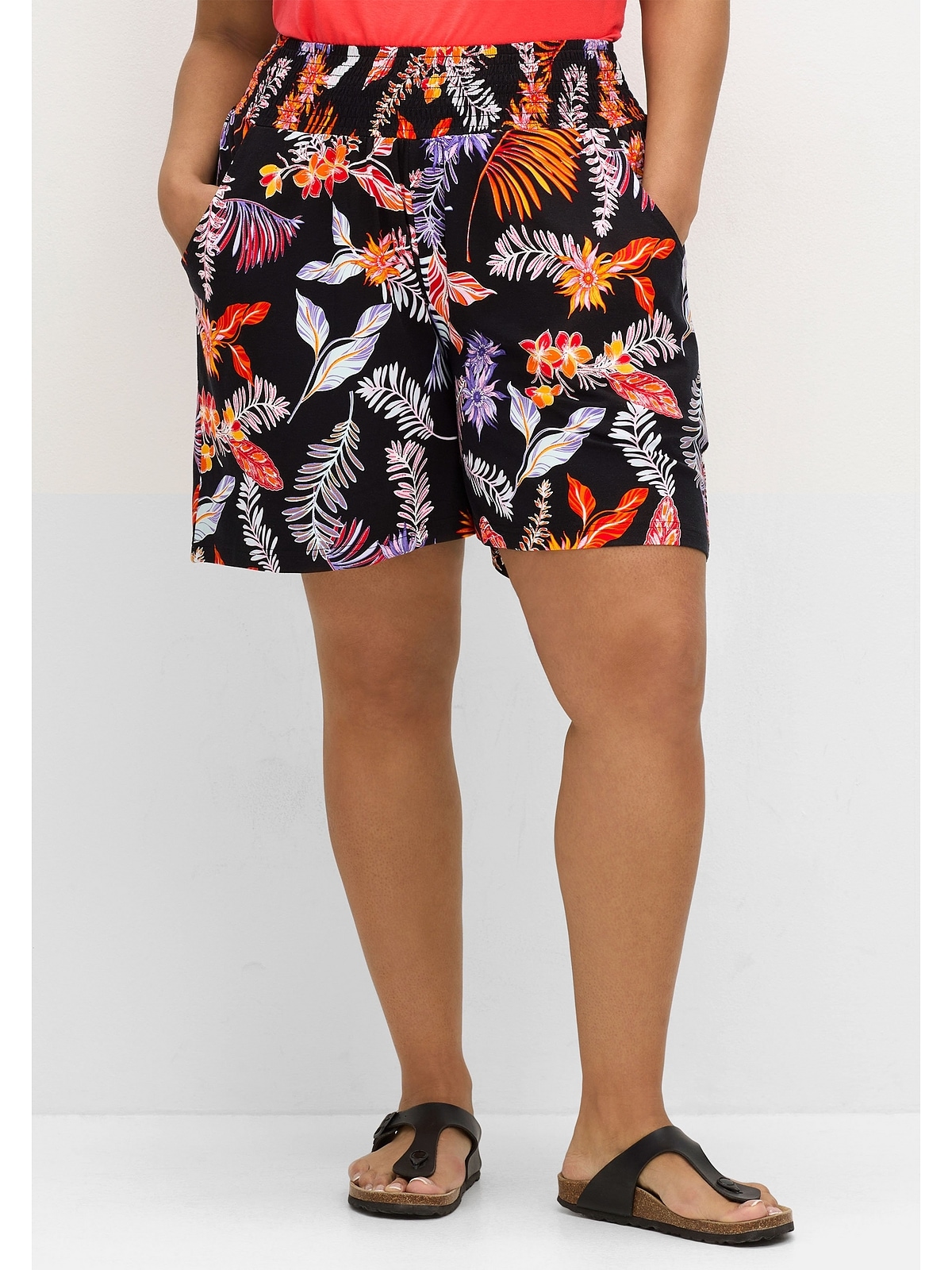 Sheego Shorts »Große Größen«, mit Blätterprint und Smokbund