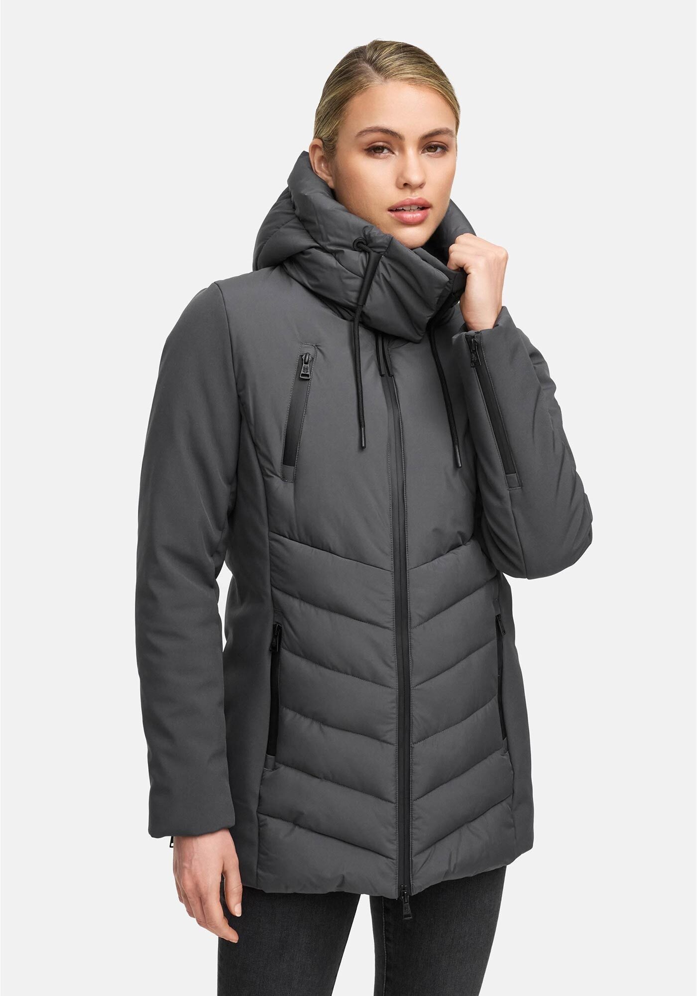 Marikoo Winterjacke "Tivaa" mit abnehmbarer Kapuze und figurbetonter Passfo günstig online kaufen
