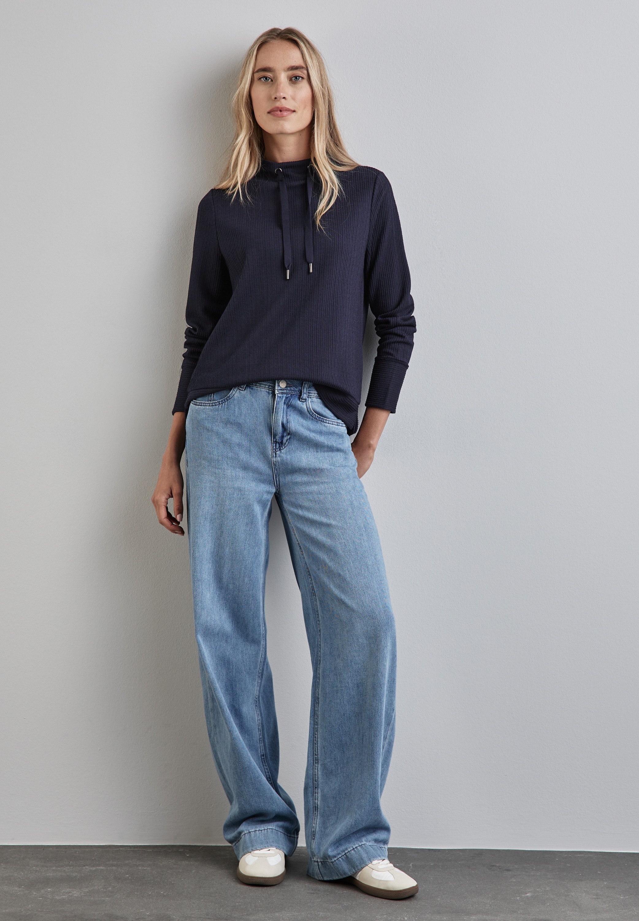 STREET ONE Langarmshirt mit Tunnelzugband am Kragen