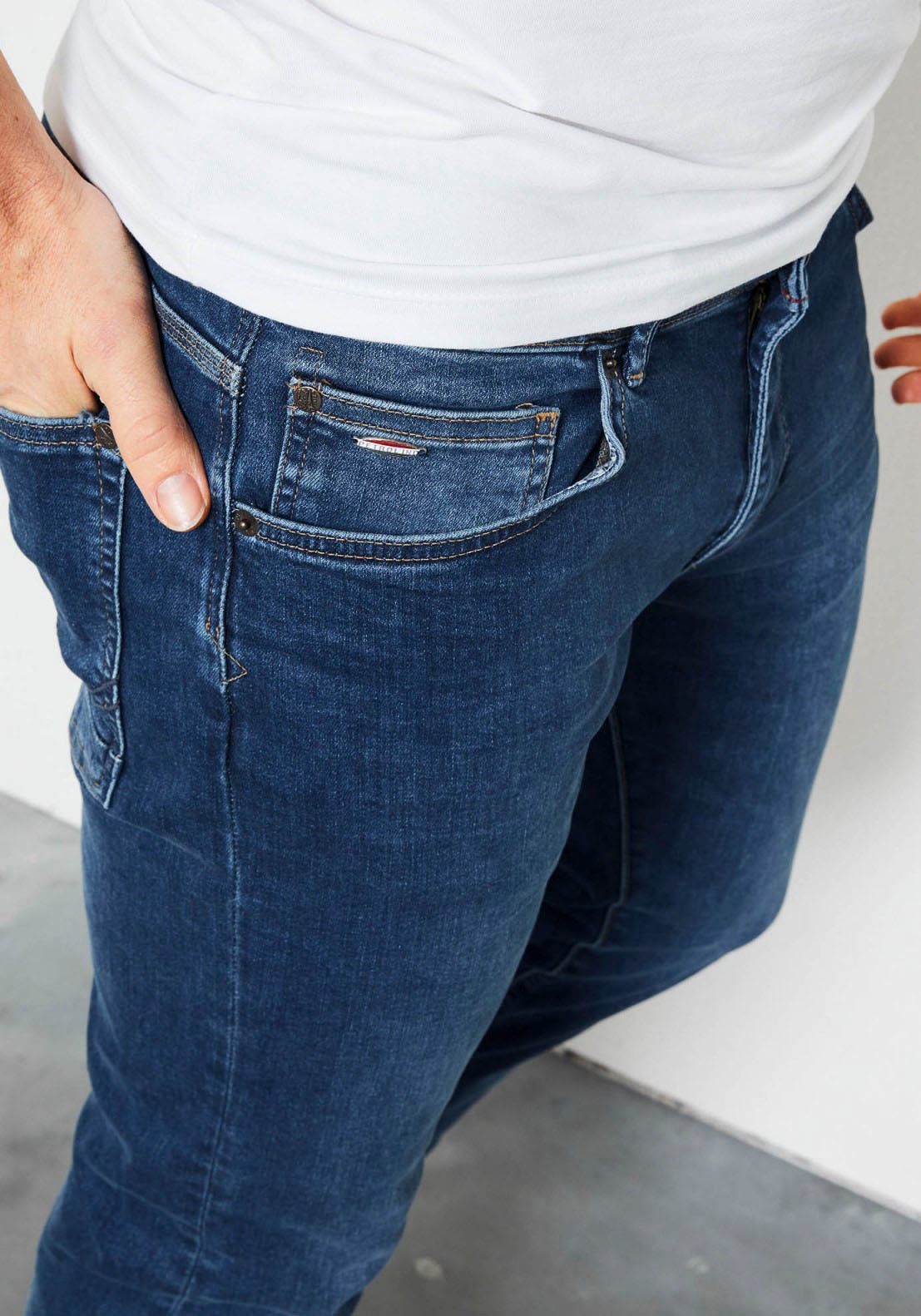 Petrol Industries Slim-fit-Jeans »SEAHAM-CLASSIC«, mit niedriger Leibhöhe