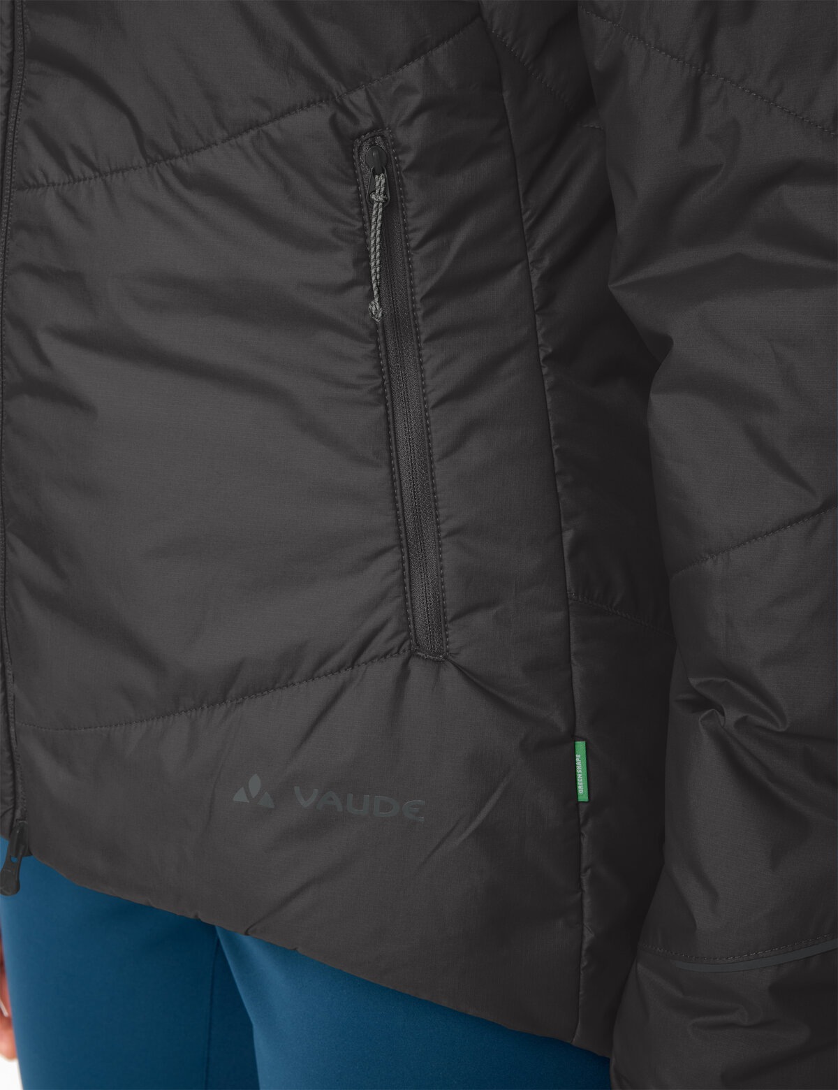 VAUDE Fahrradjacke »WOMEN'S WINTRY INSULATION JACKET« sportlicher Stil, mit PrimaLoft®-Wattierung, hoher Stehkragen