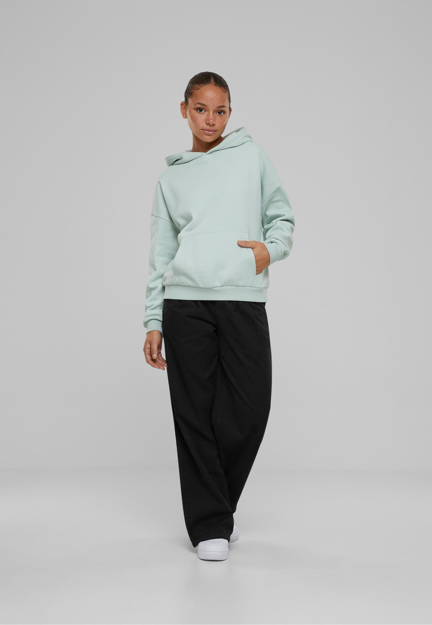 URBAN CLASSICS Kapuzenpullover »Urban Classics Damen Ladies Organic Oversized Hoody«, (1 tlg.)