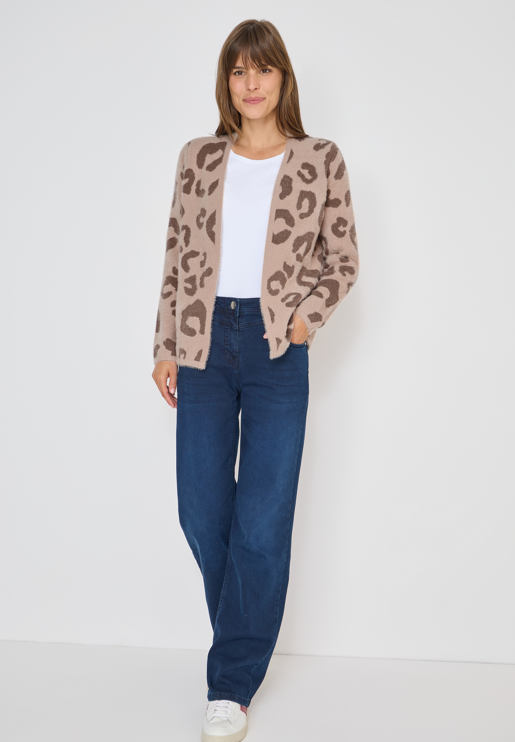 Cecil Cardigan, mit Leomuster